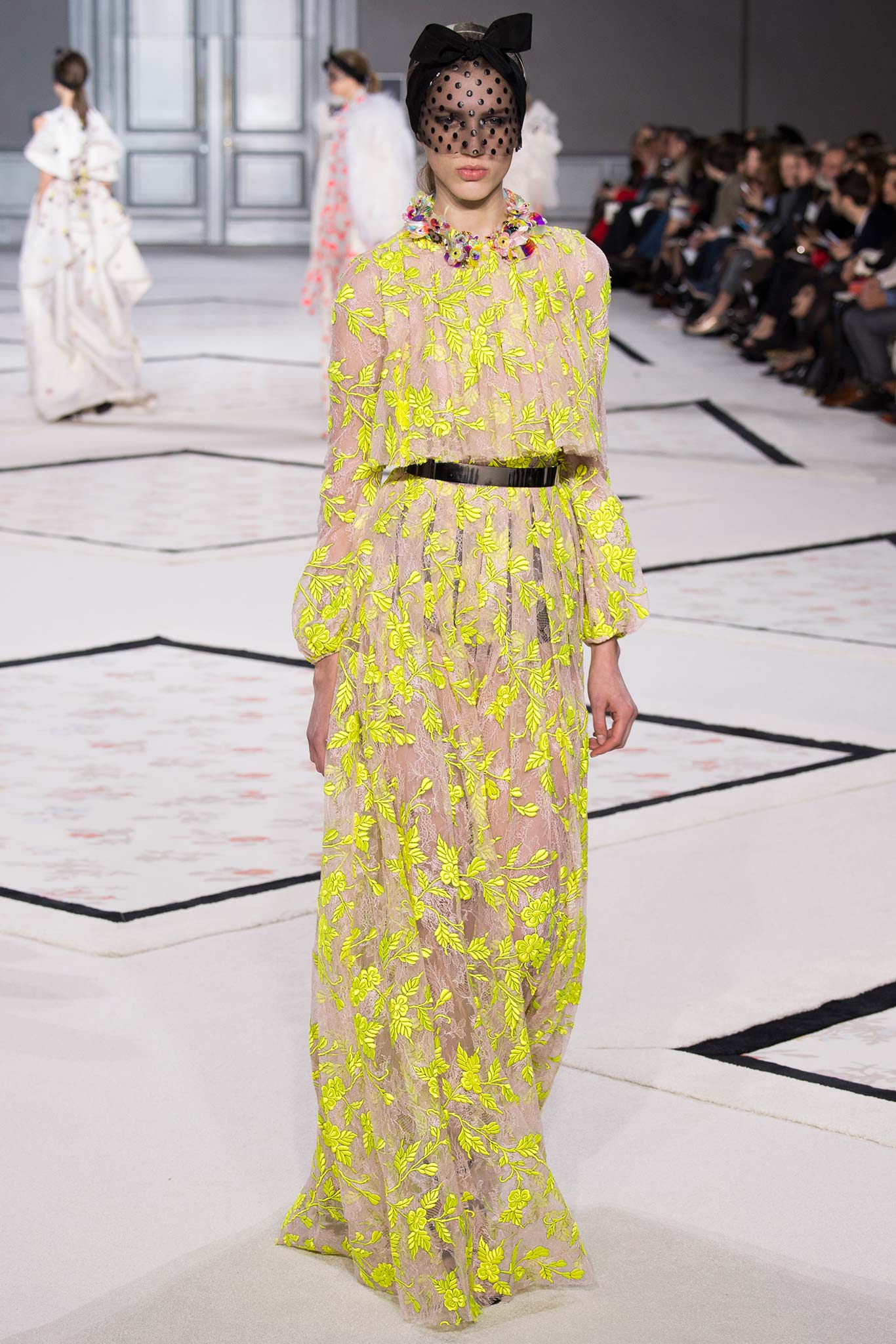 Giambattista Valli S/S 15 Couture Look 32