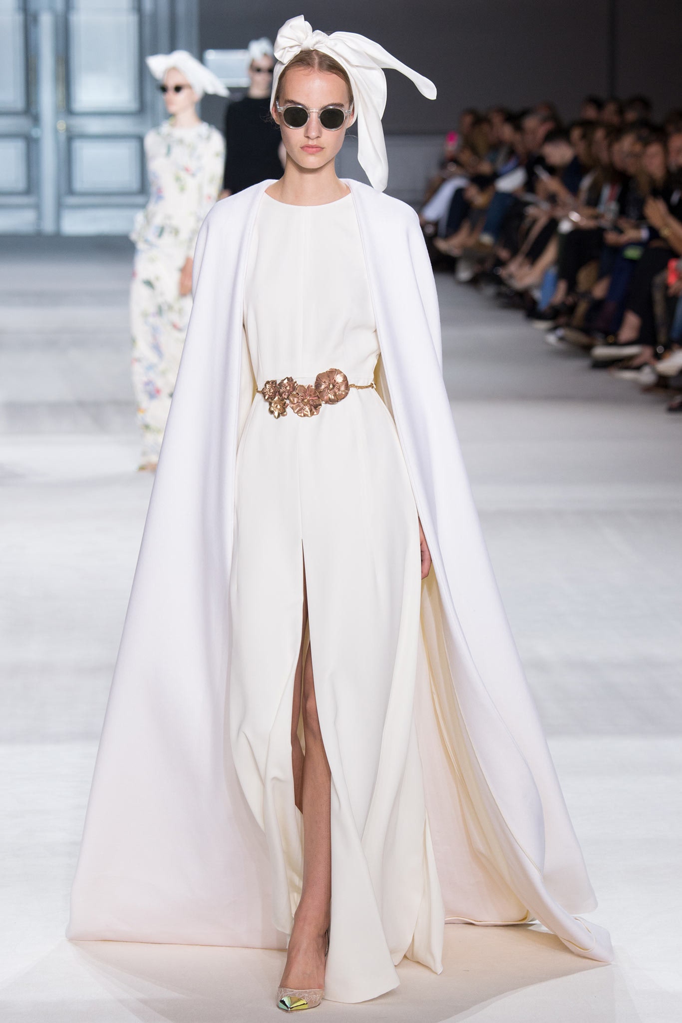 Giambattista Valli F/W 14 Couture Look 38