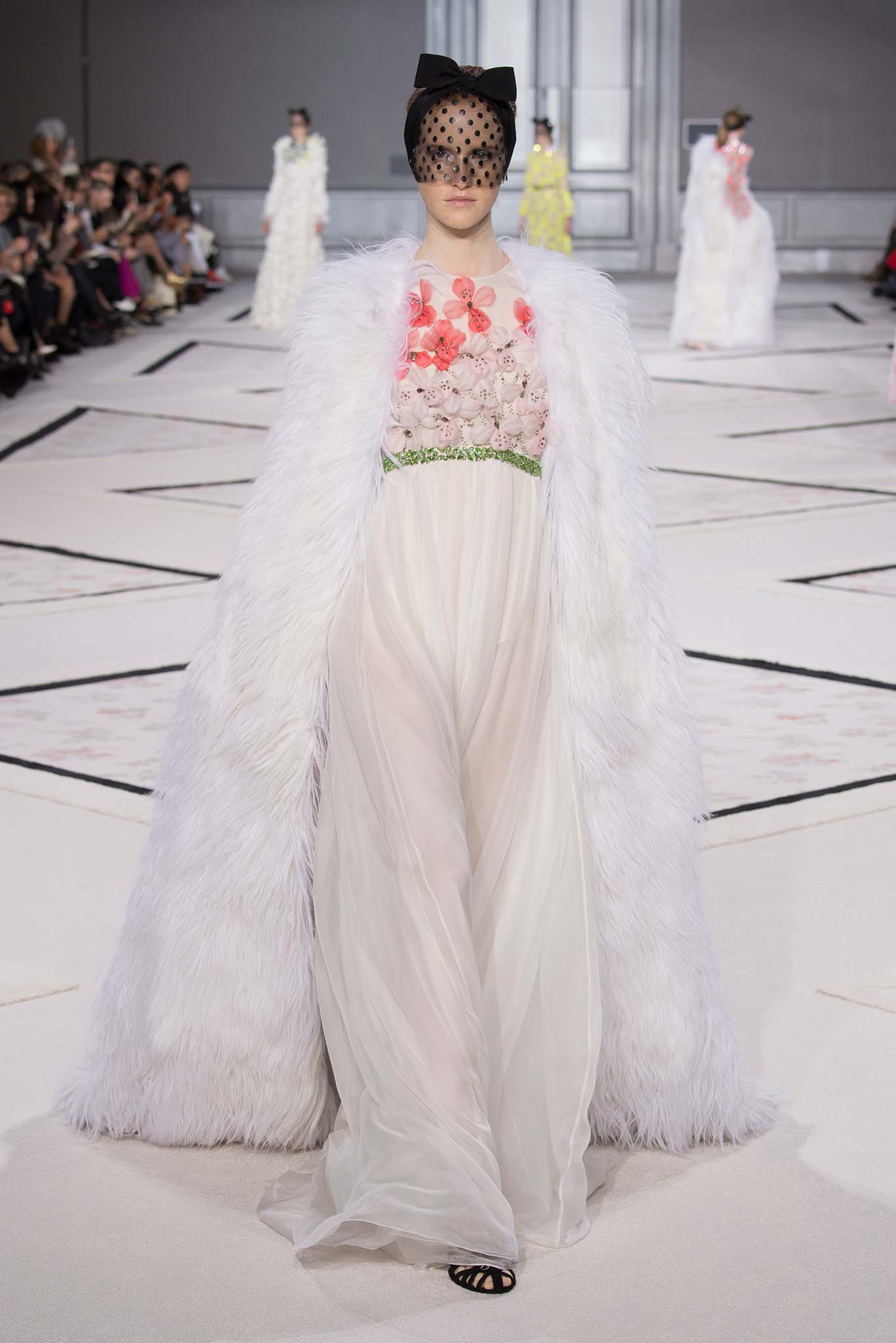 Giambattista Valli S/S 15 Couture Look 35