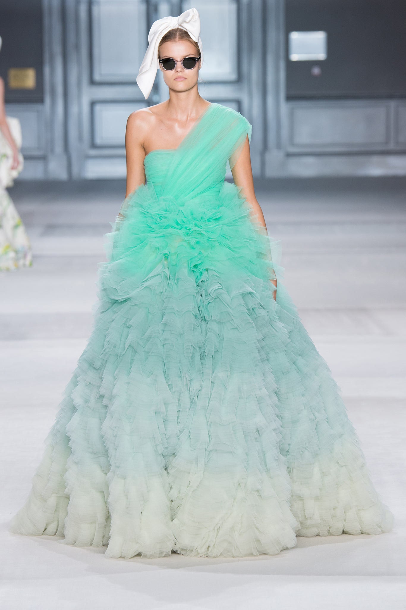 Giambattista Valli F/W 14 Couture Look 43
