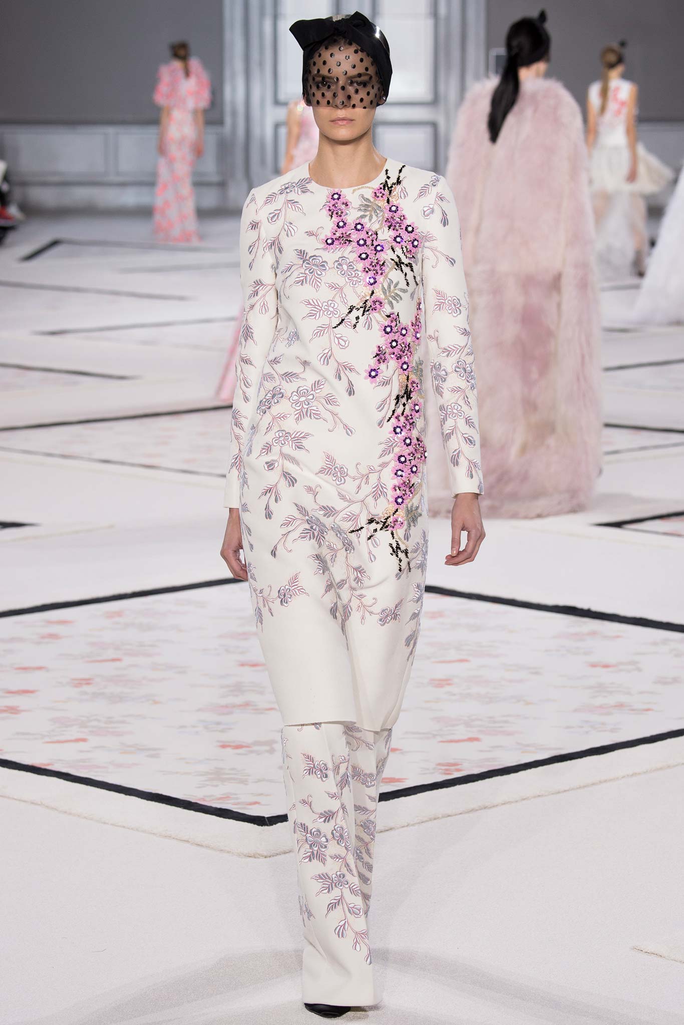Giambattista Valli S/S 15 Couture Look 39