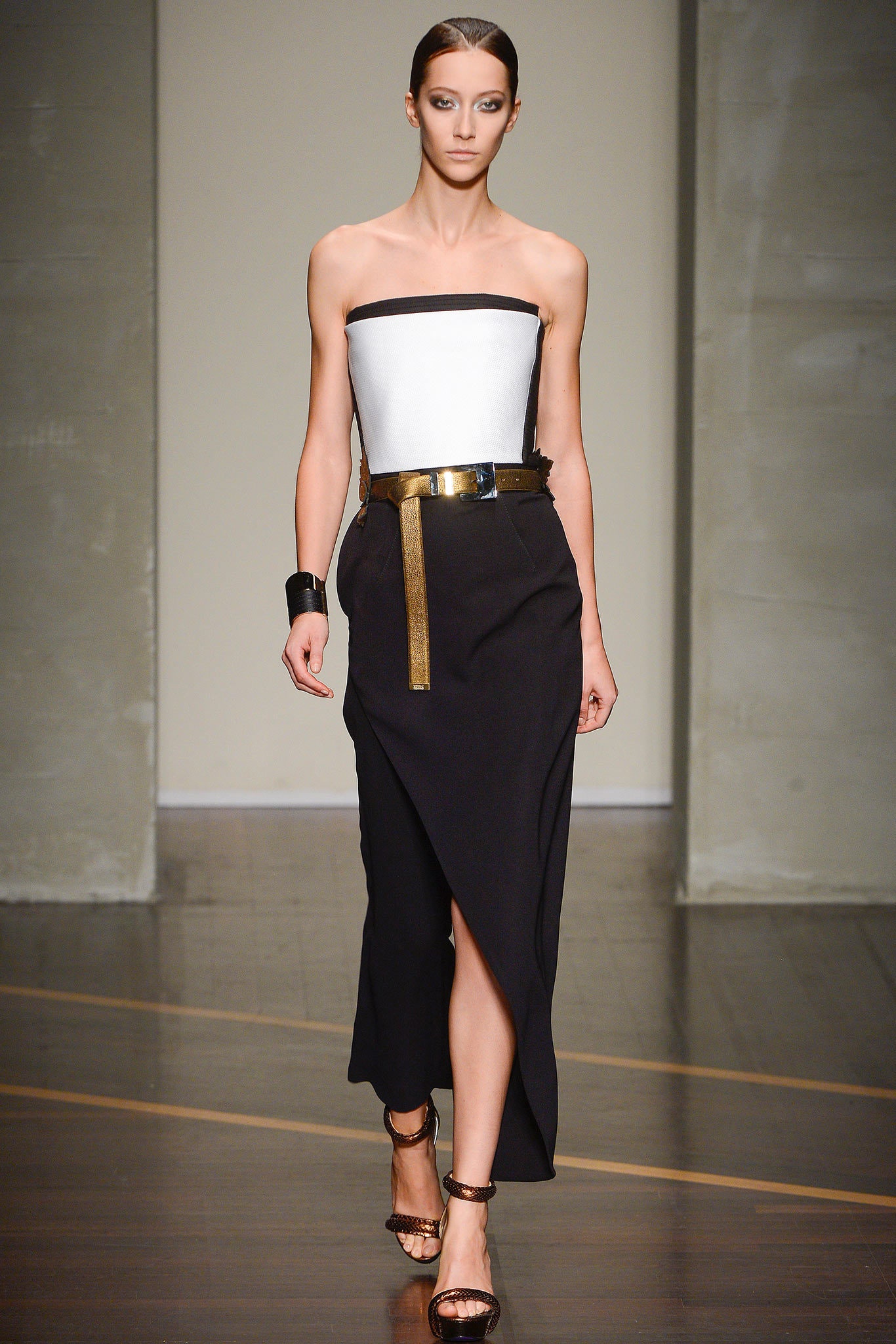 Gianfranco Ferré S/S 13 Look 26
