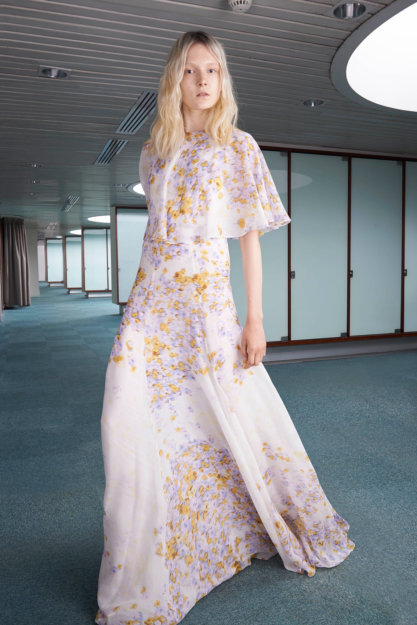 Giambattista Valli Resort 15 Look 25
