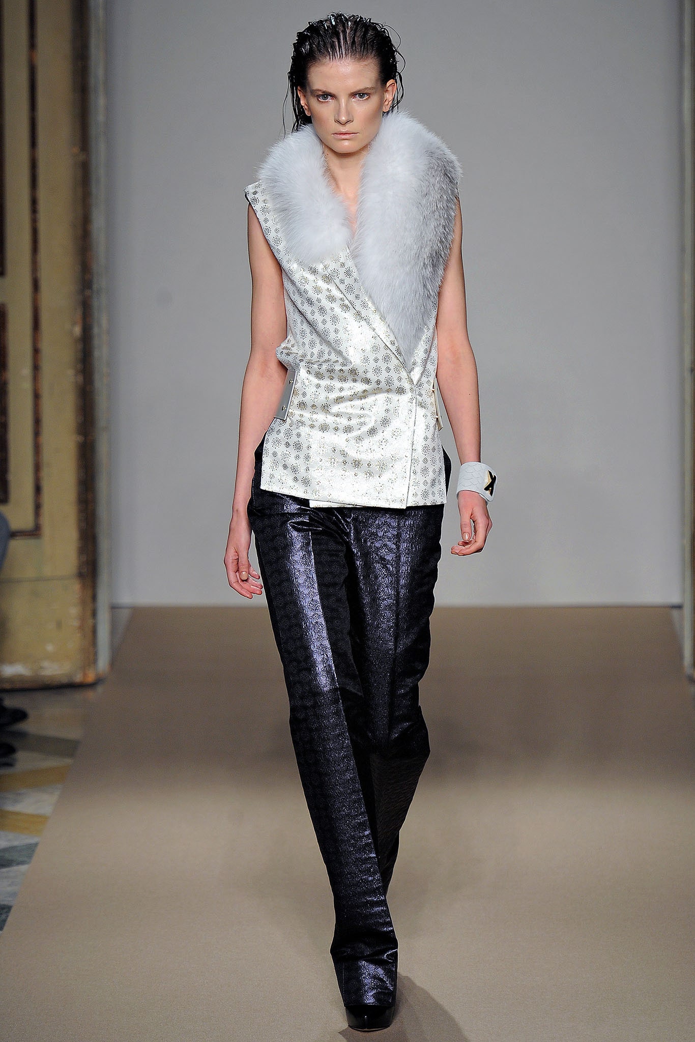 Genny F/W 13 Look 26