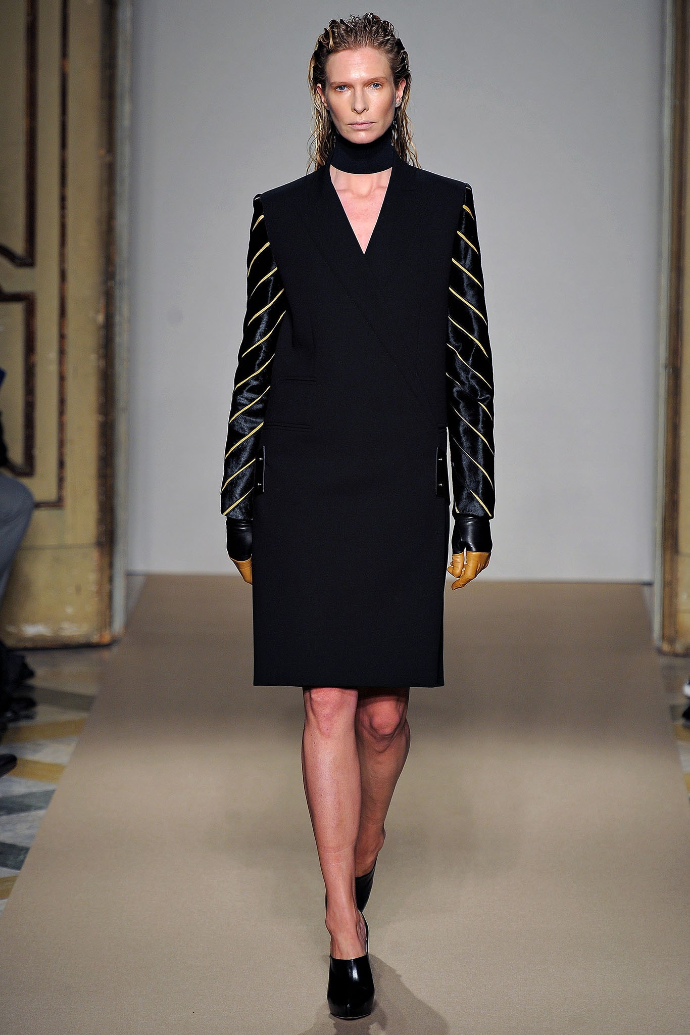 Genny F/W 13 Look 32