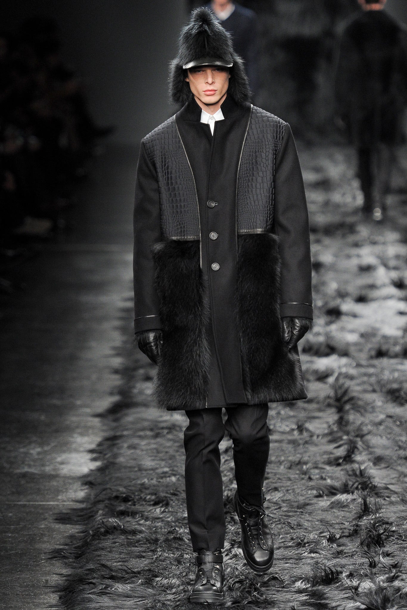 Fendi F/W 14 Menswear Look 36