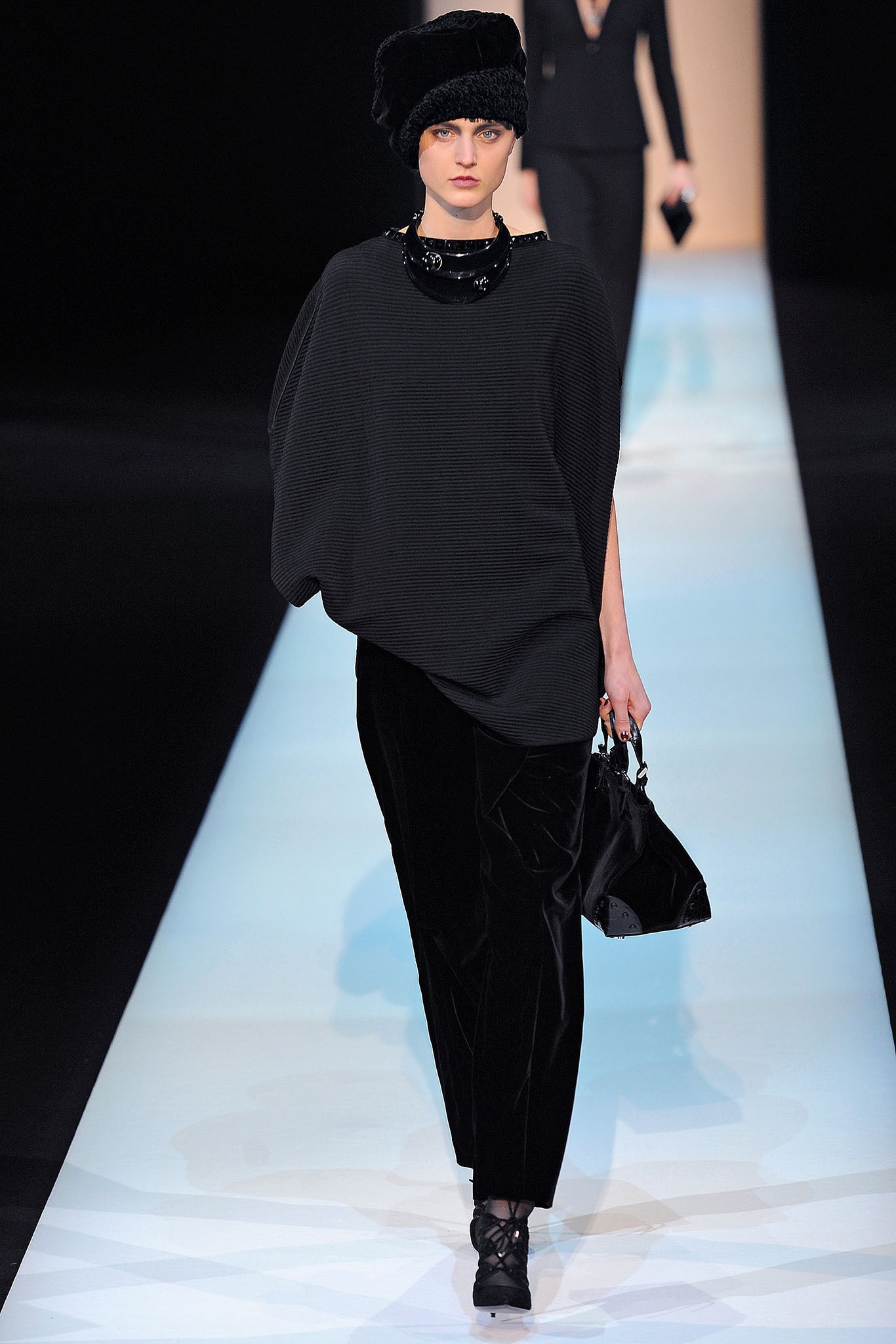 Giorgio Armani F/W 13 Look 28