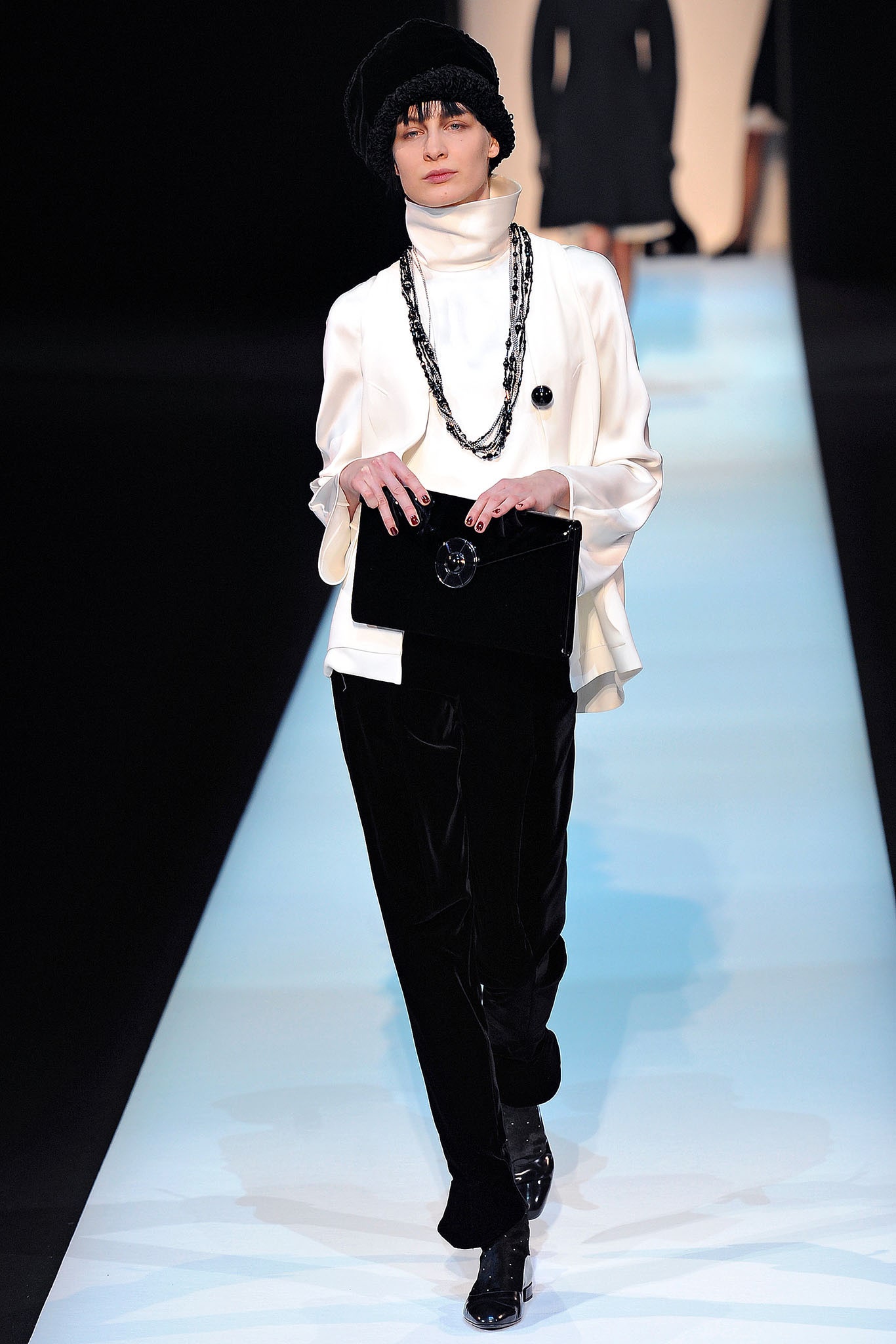 Giorgio Armani F/W 13 Look 43