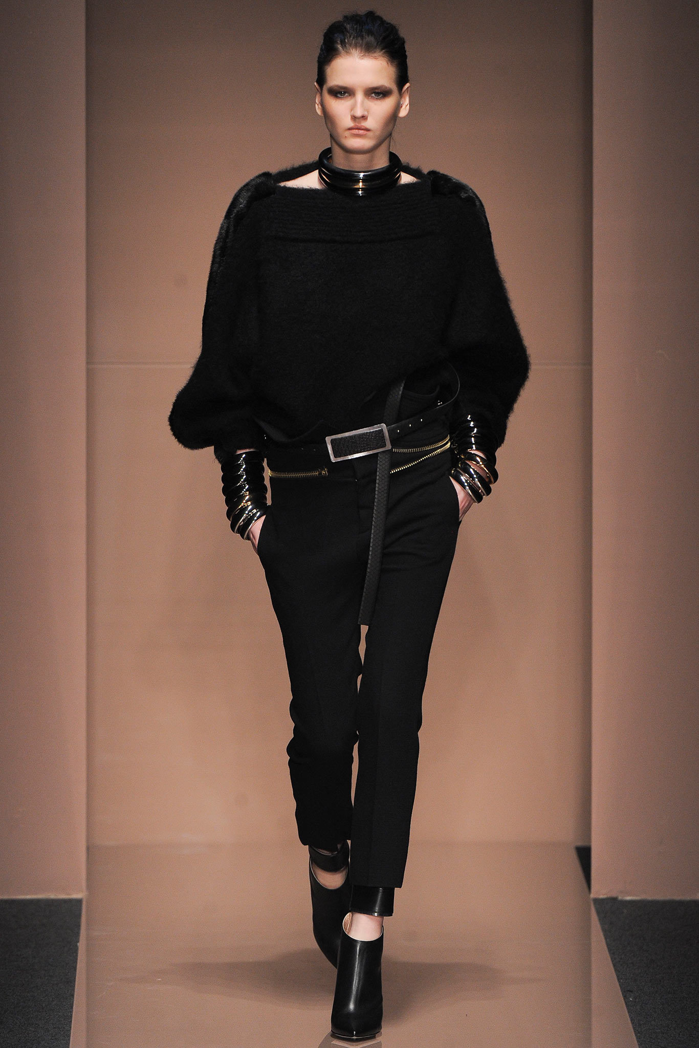 Gianfranco Ferré F/W 13 Look 8