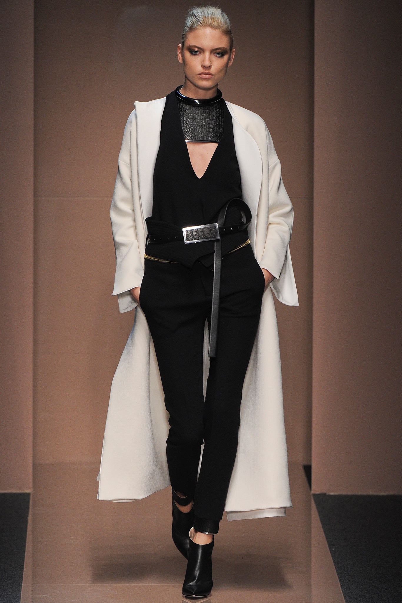 Gianfranco Ferré F/W 13 Look 9