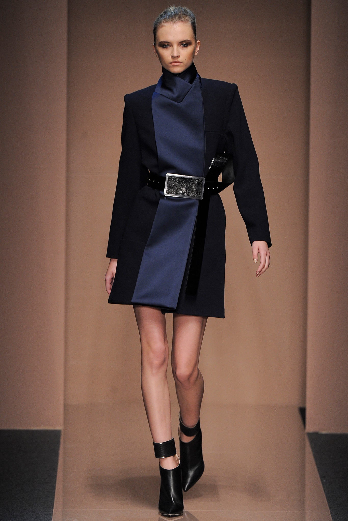 Gianfranco Ferré F/W 13 Look 19