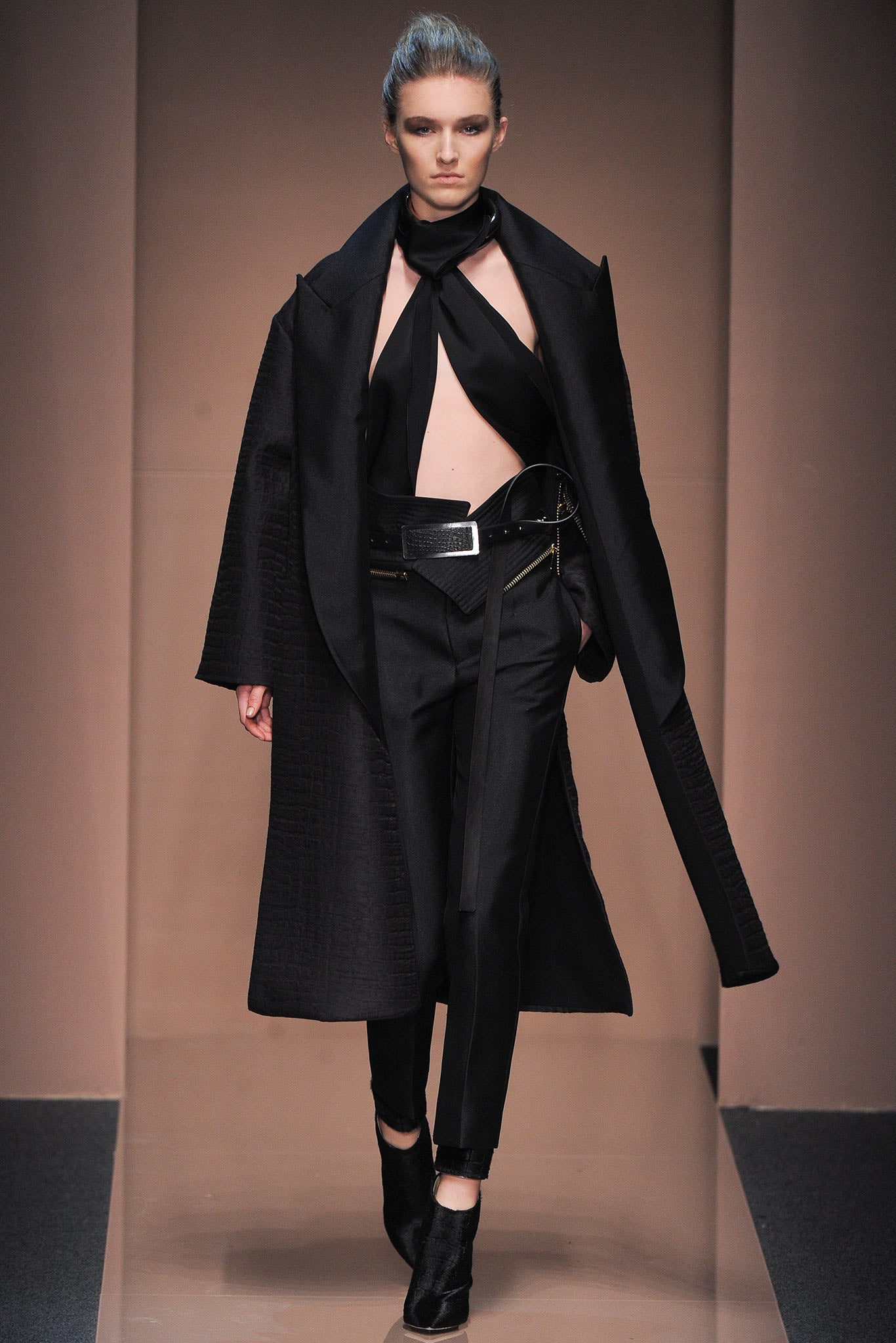 Gianfranco Ferré F/W 13 Look 29