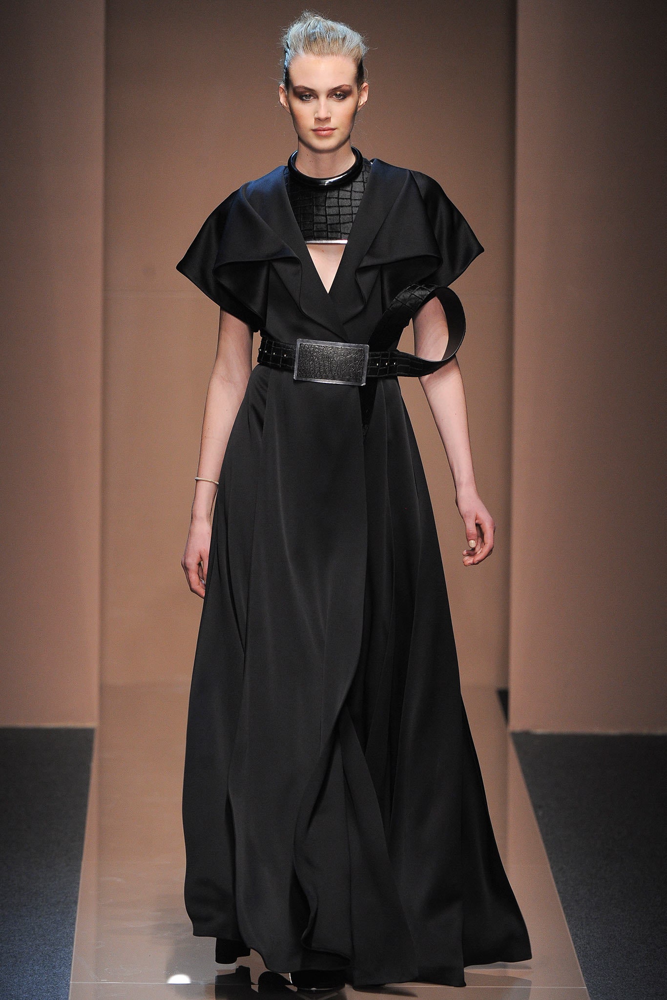 Gianfranco Ferré F/W 13 Look 34