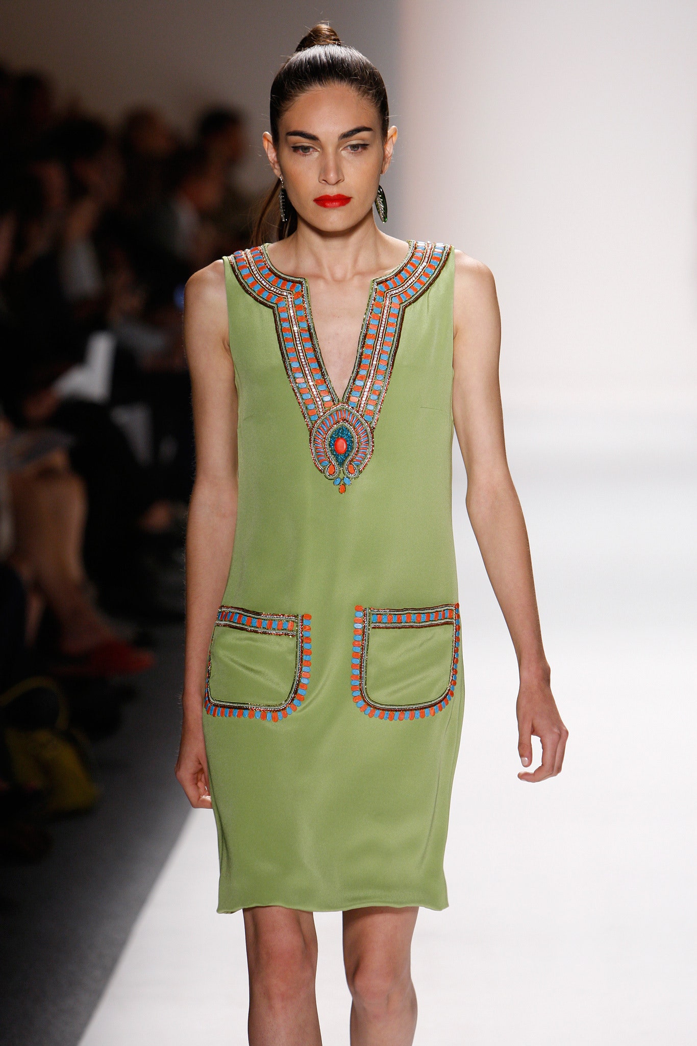 Farah Angsana S/S 13 Look 20