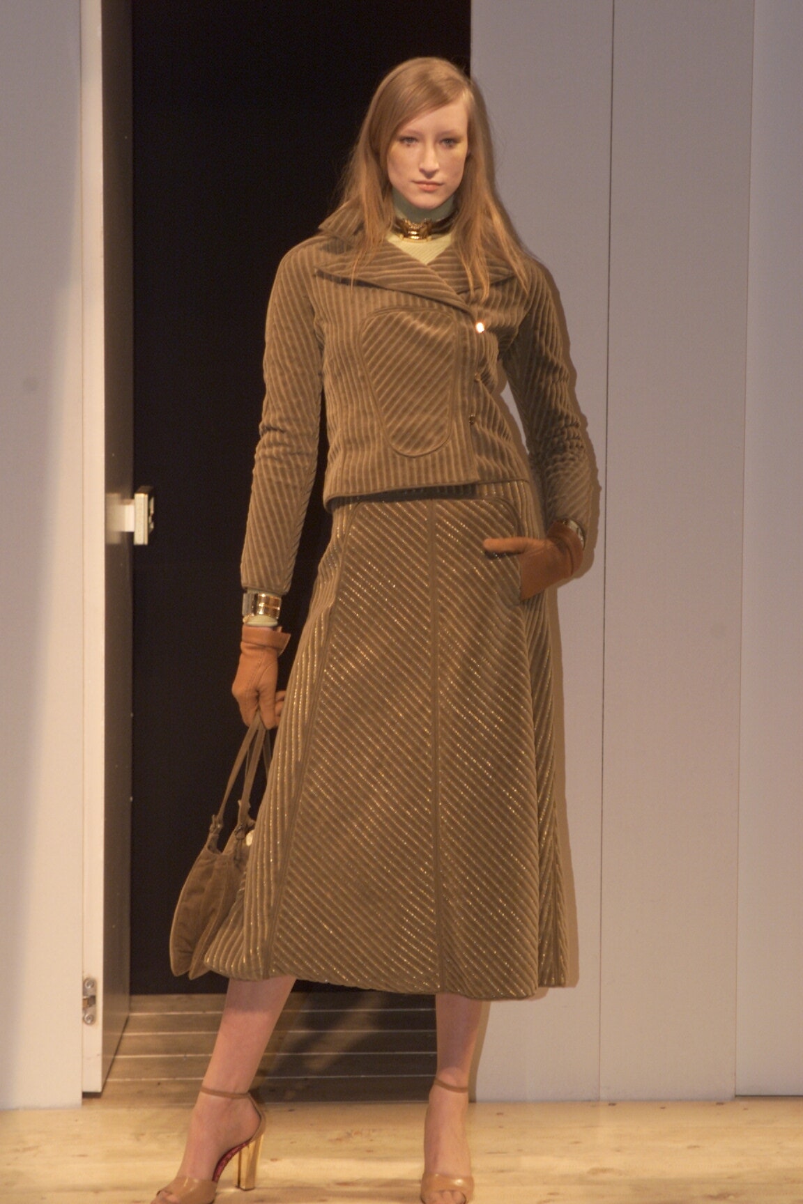 Fendi F/W 00 Look 25