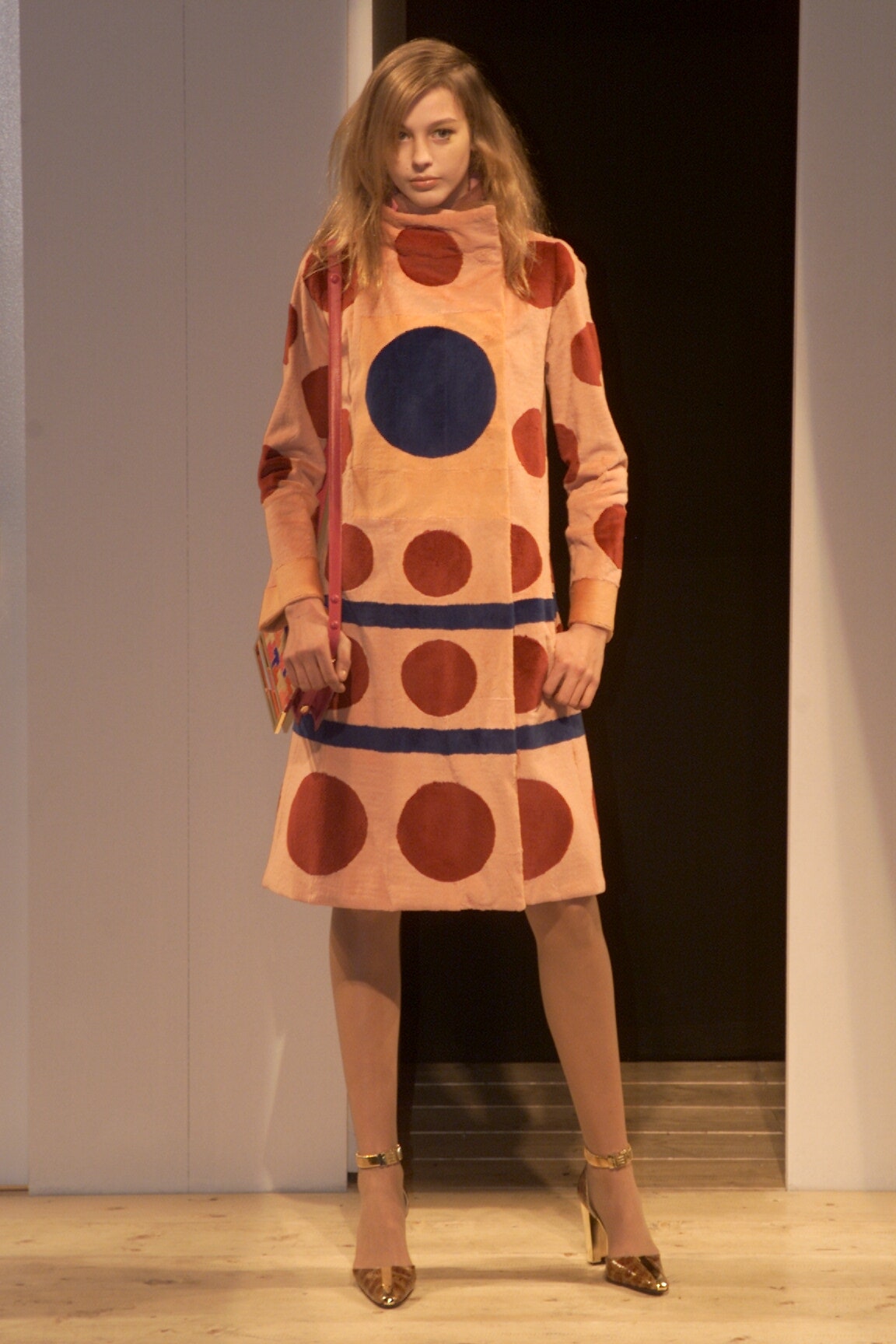 Fendi F/W 00 Look 30
