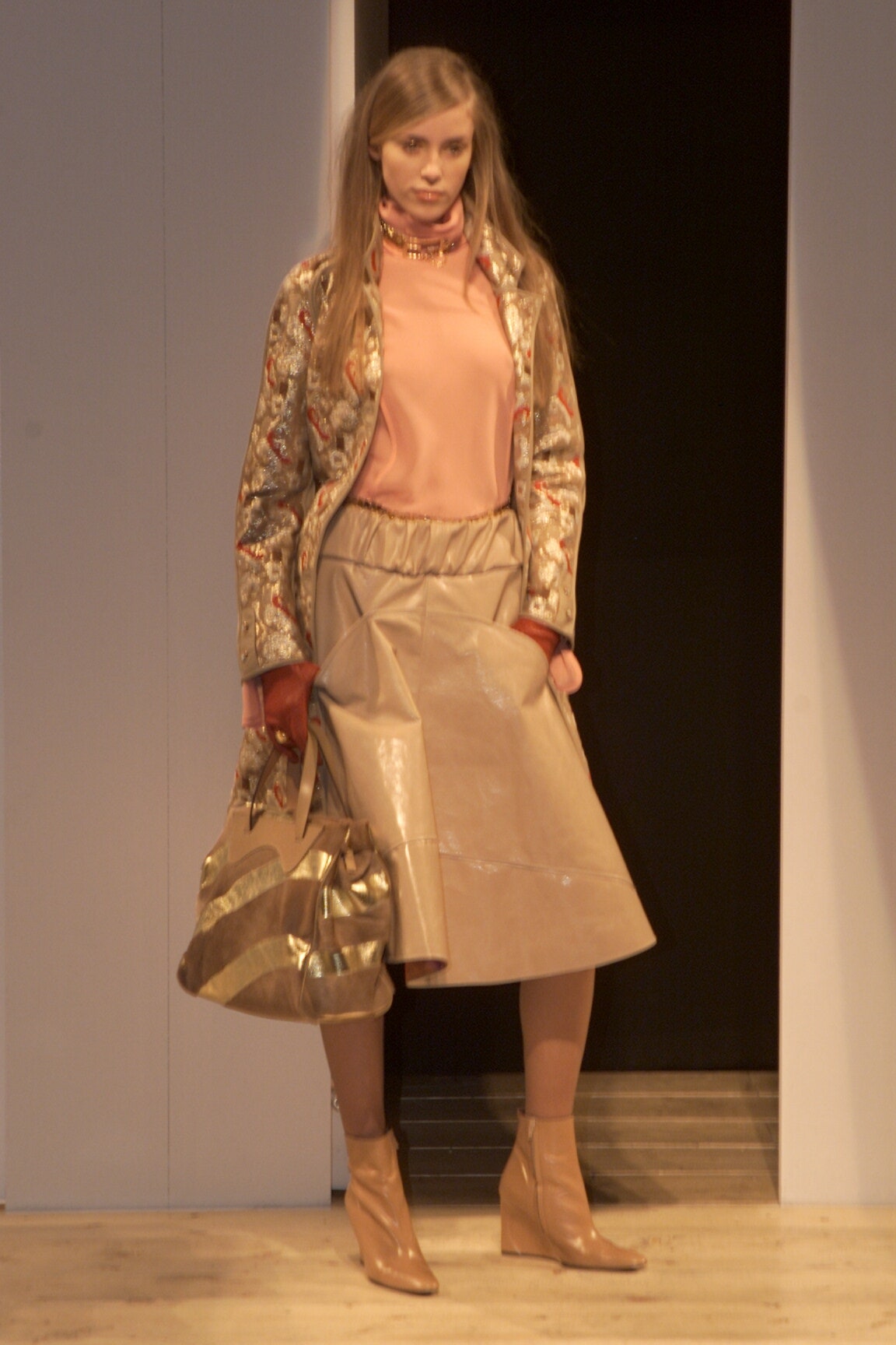 Fendi F/W 00 Look 42