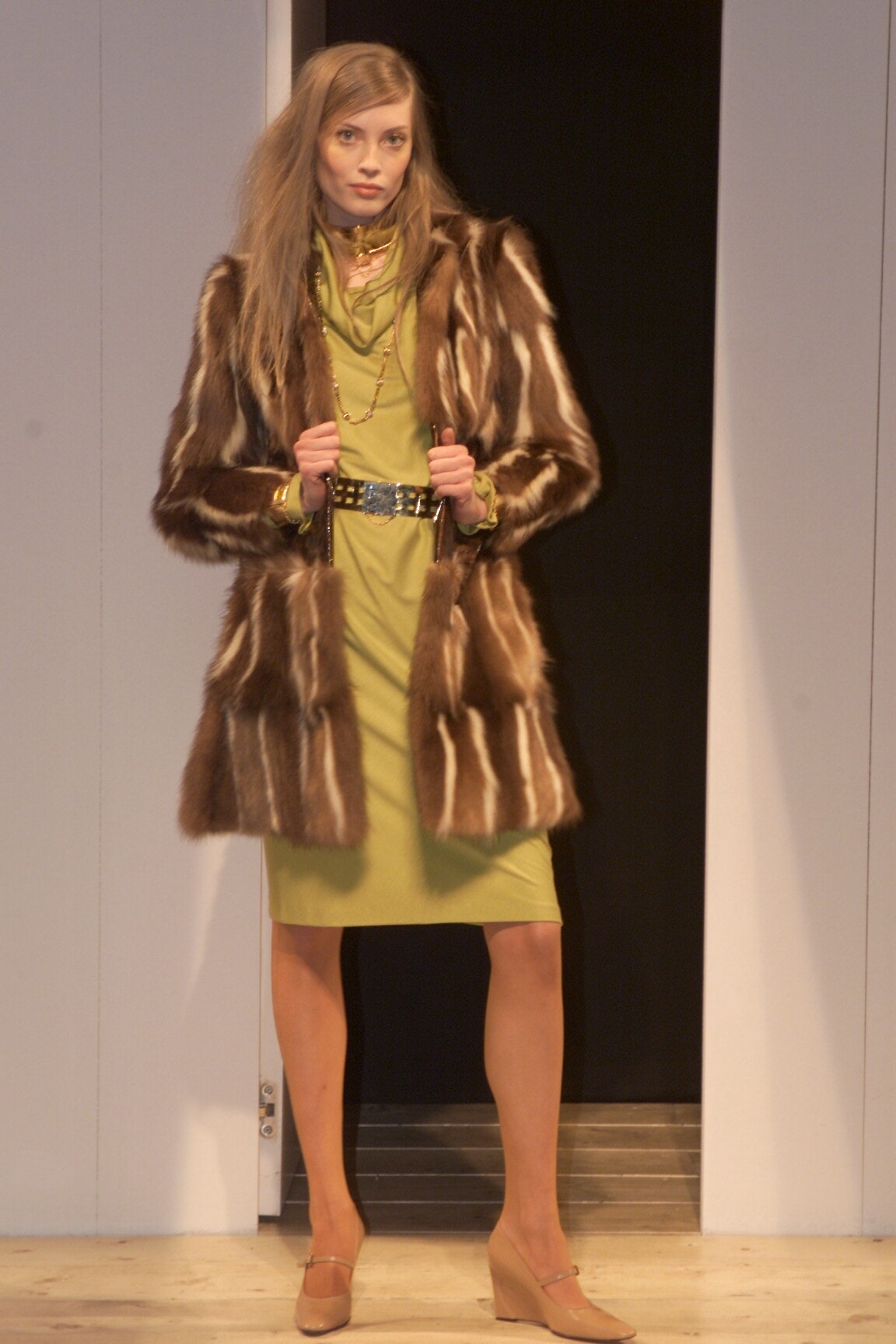 Fendi F/W 00 Look 49