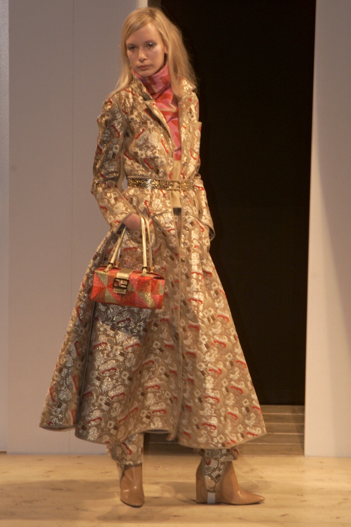 Fendi F/W 00 Look 74
