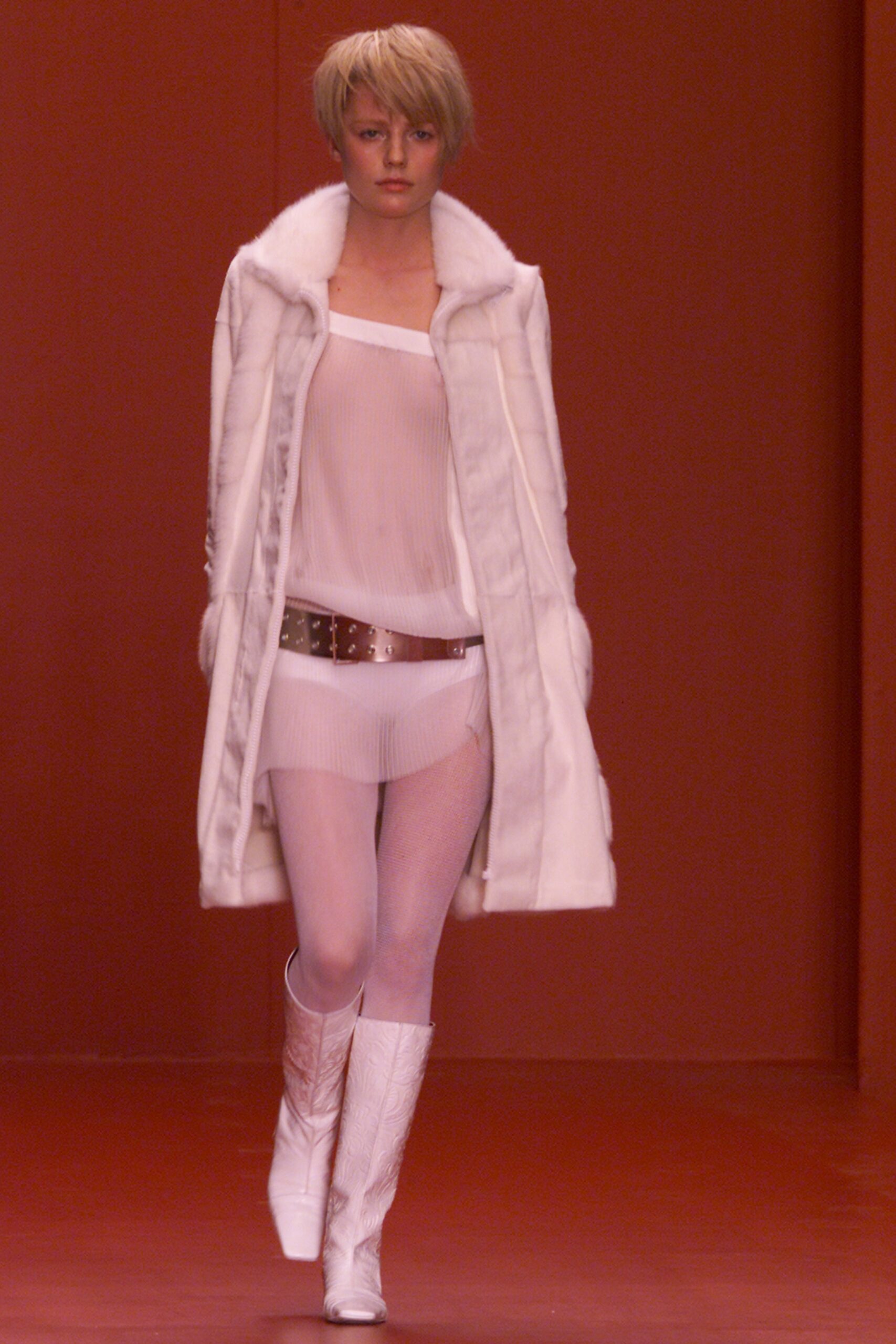 Fendi Fall 2001 Ready-to-Wear