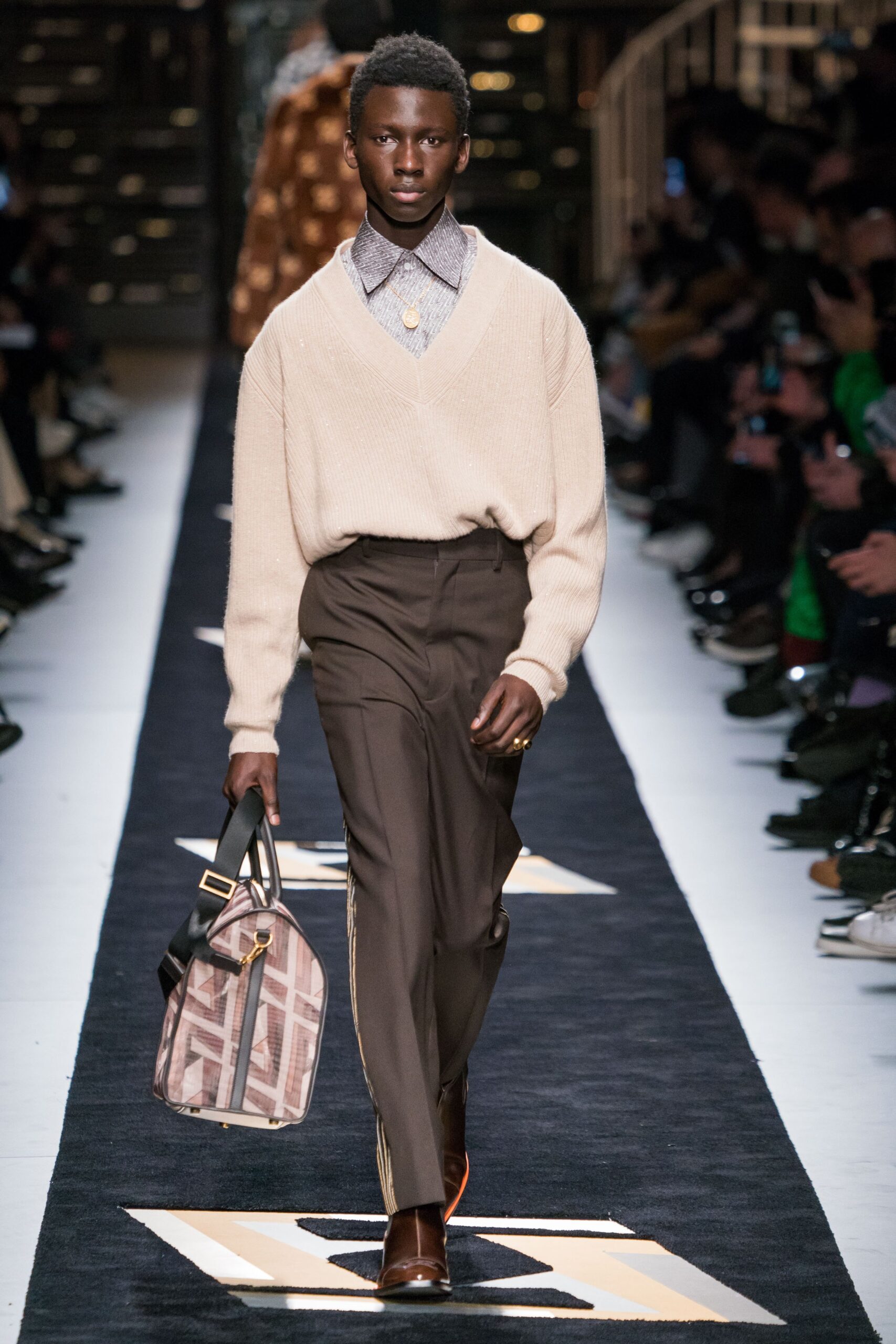 Fendi F/W 19 Menswear Look 12