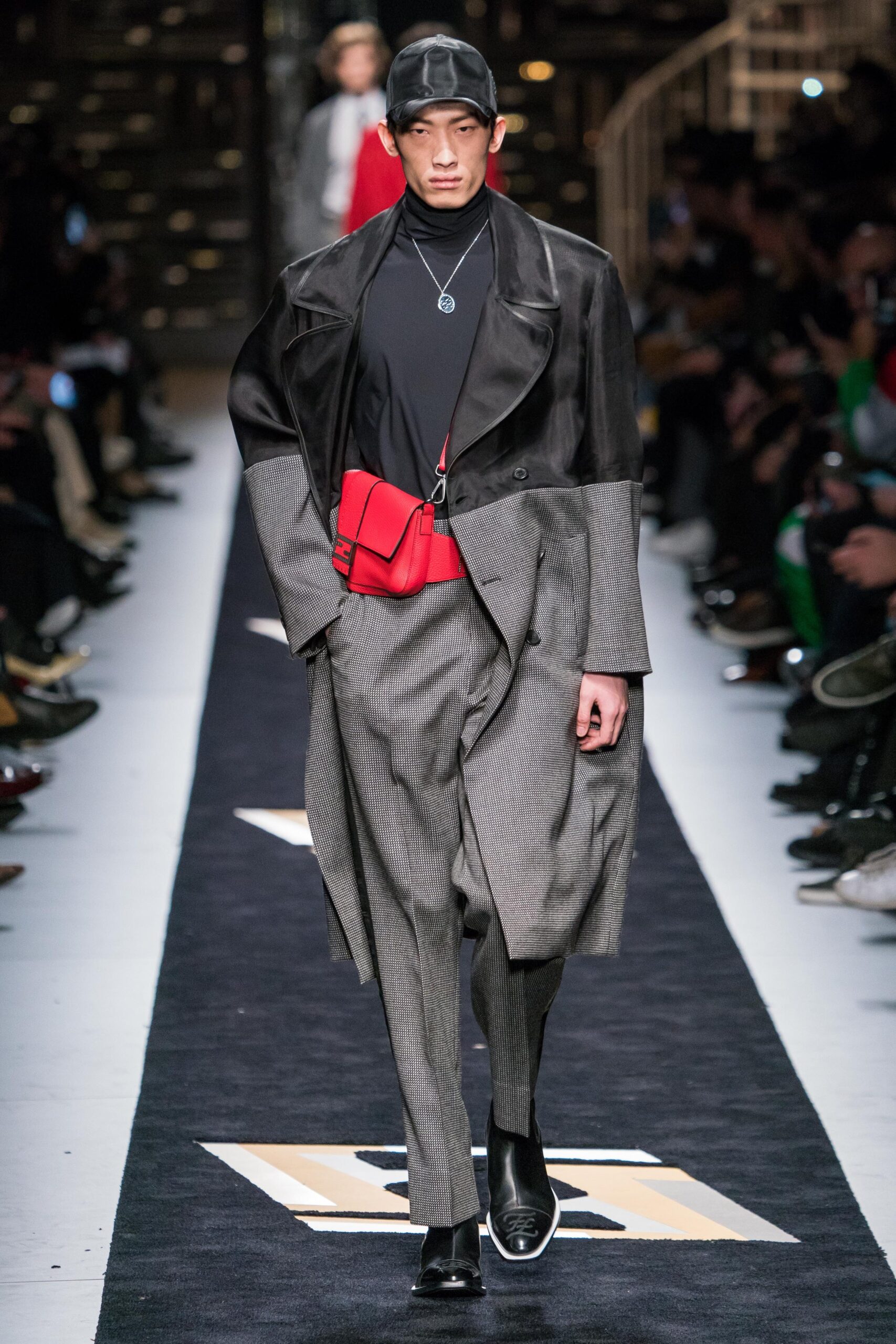 Fendi F/W 19 Menswear Look 32