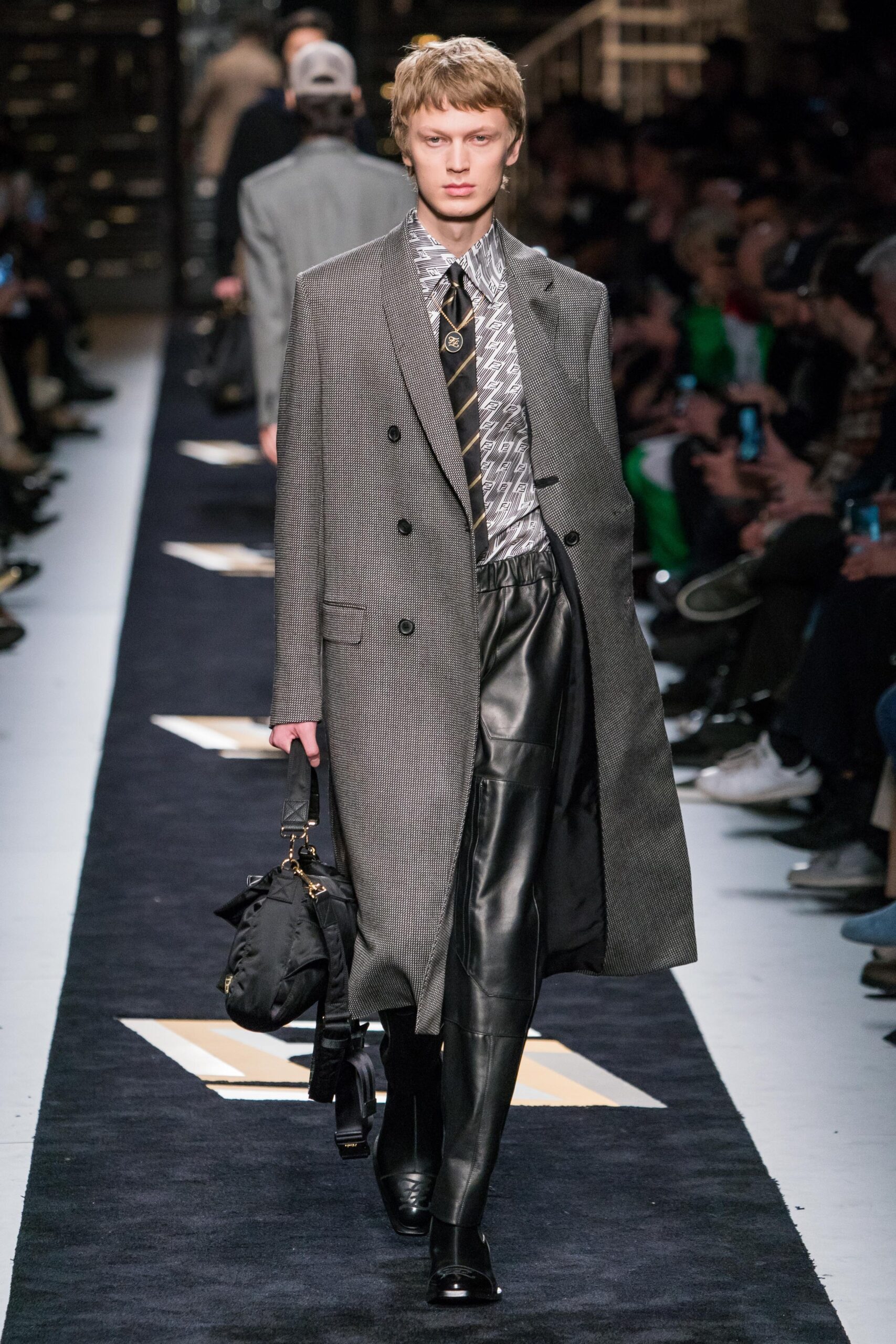 Fendi F/W 19 Menswear Look 36