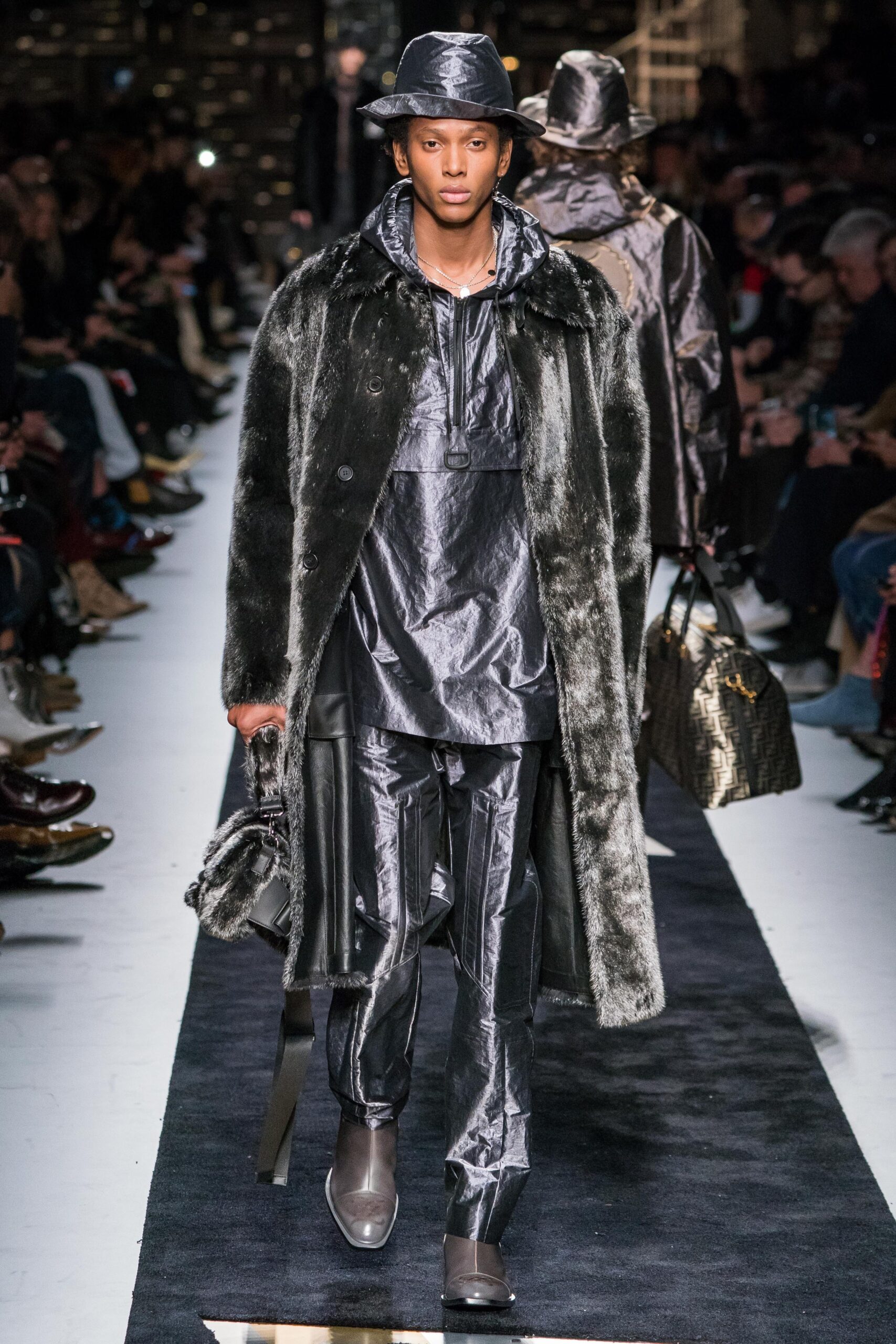 Fendi F/W 19 Menswear Look 54