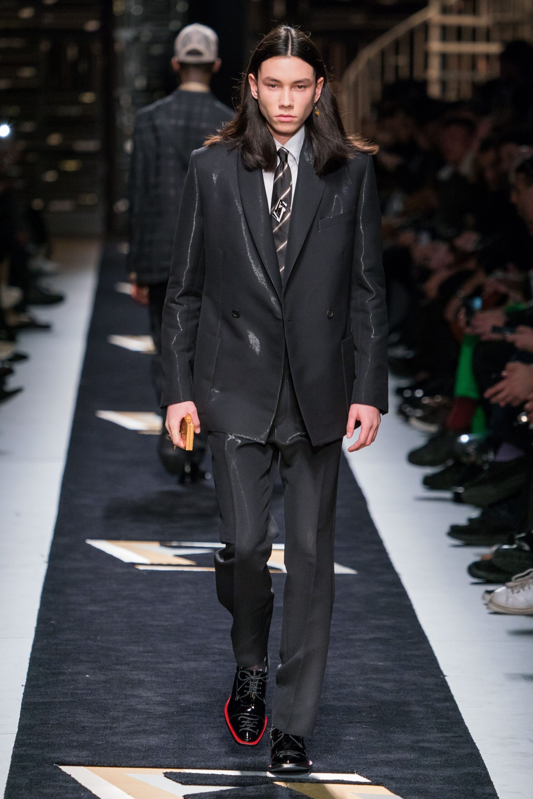 Fendi F/W 19 Menswear Look 60