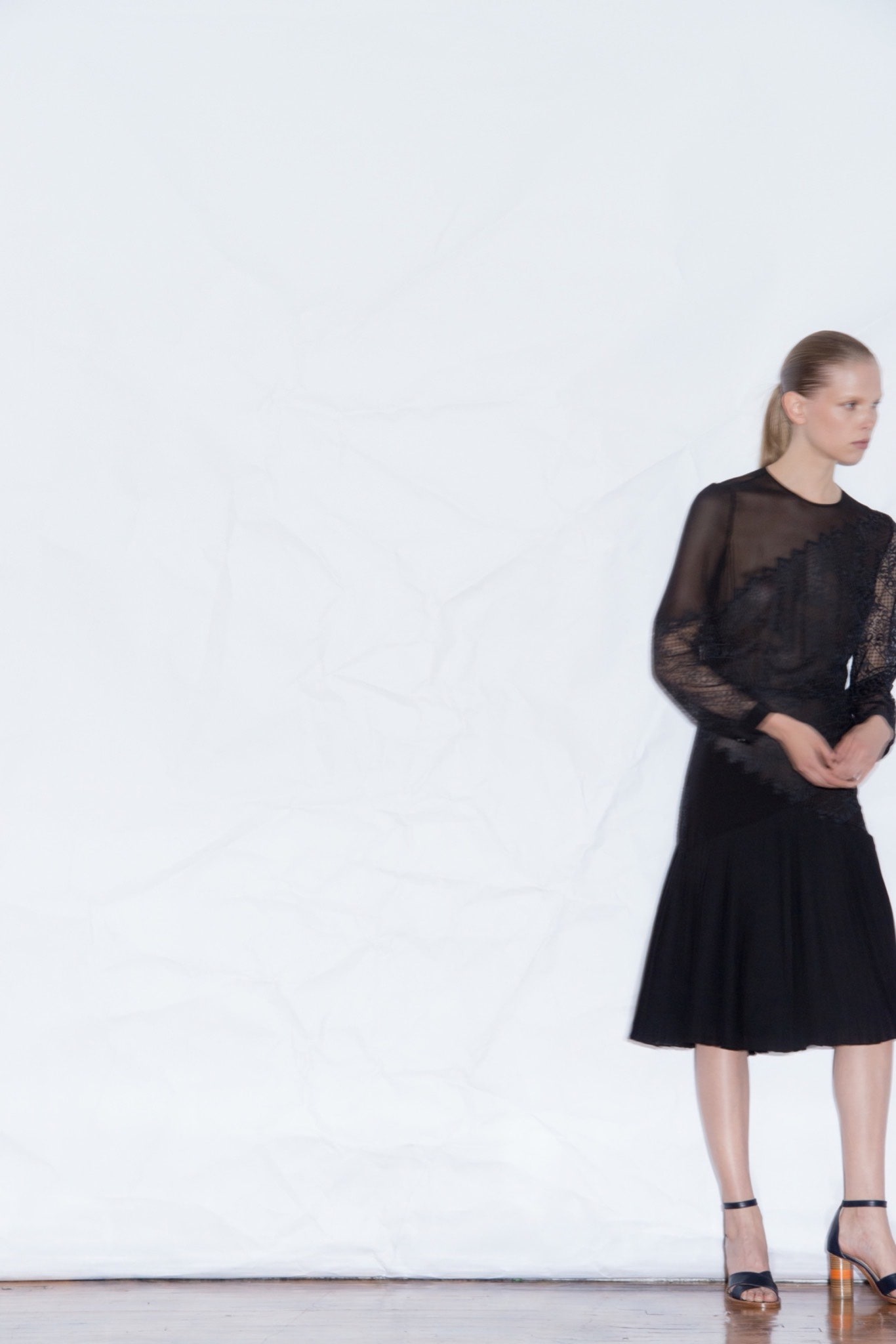 Gabriela Hearst Resort 16 Look 19