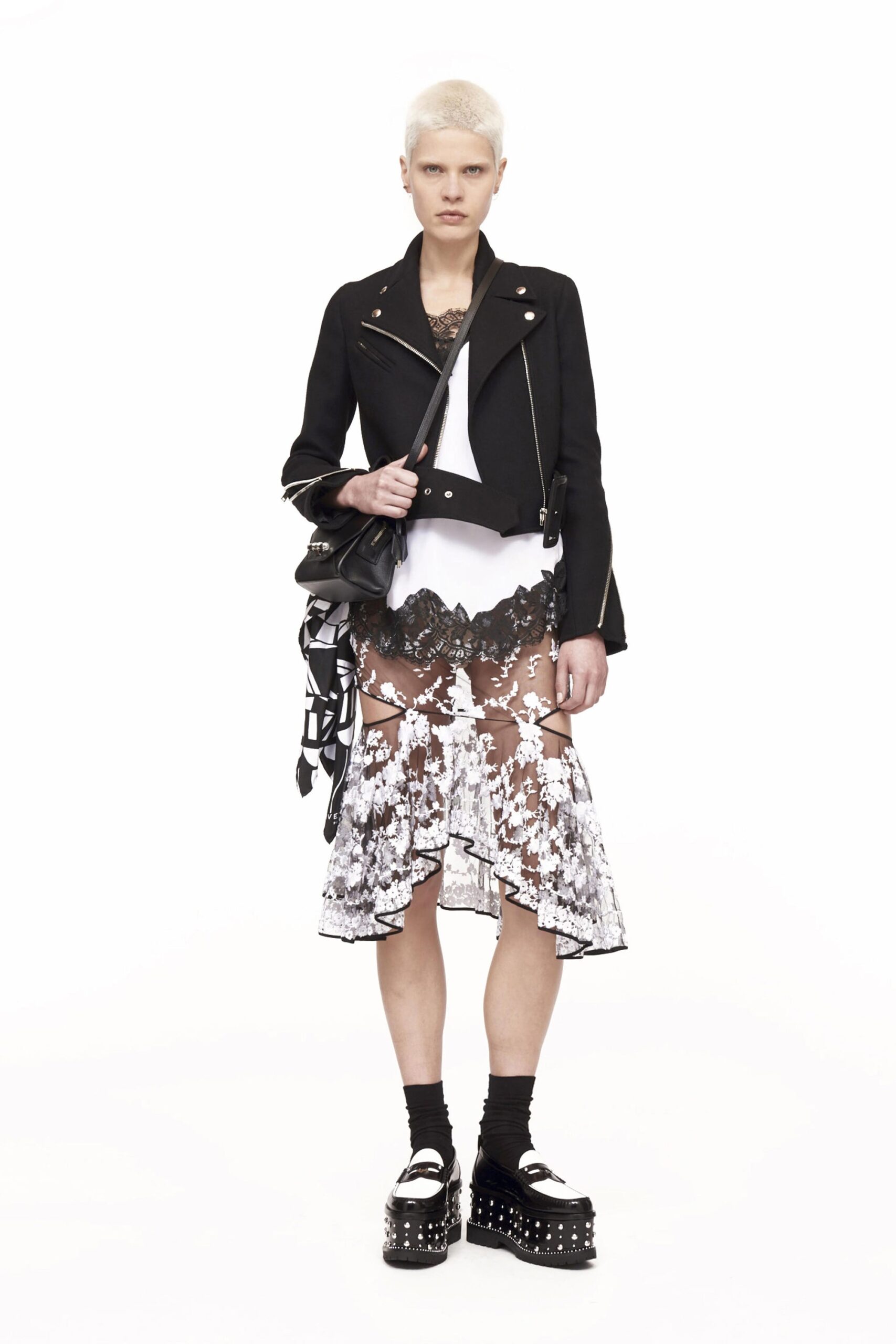 Givenchy F/W 16 Look 14