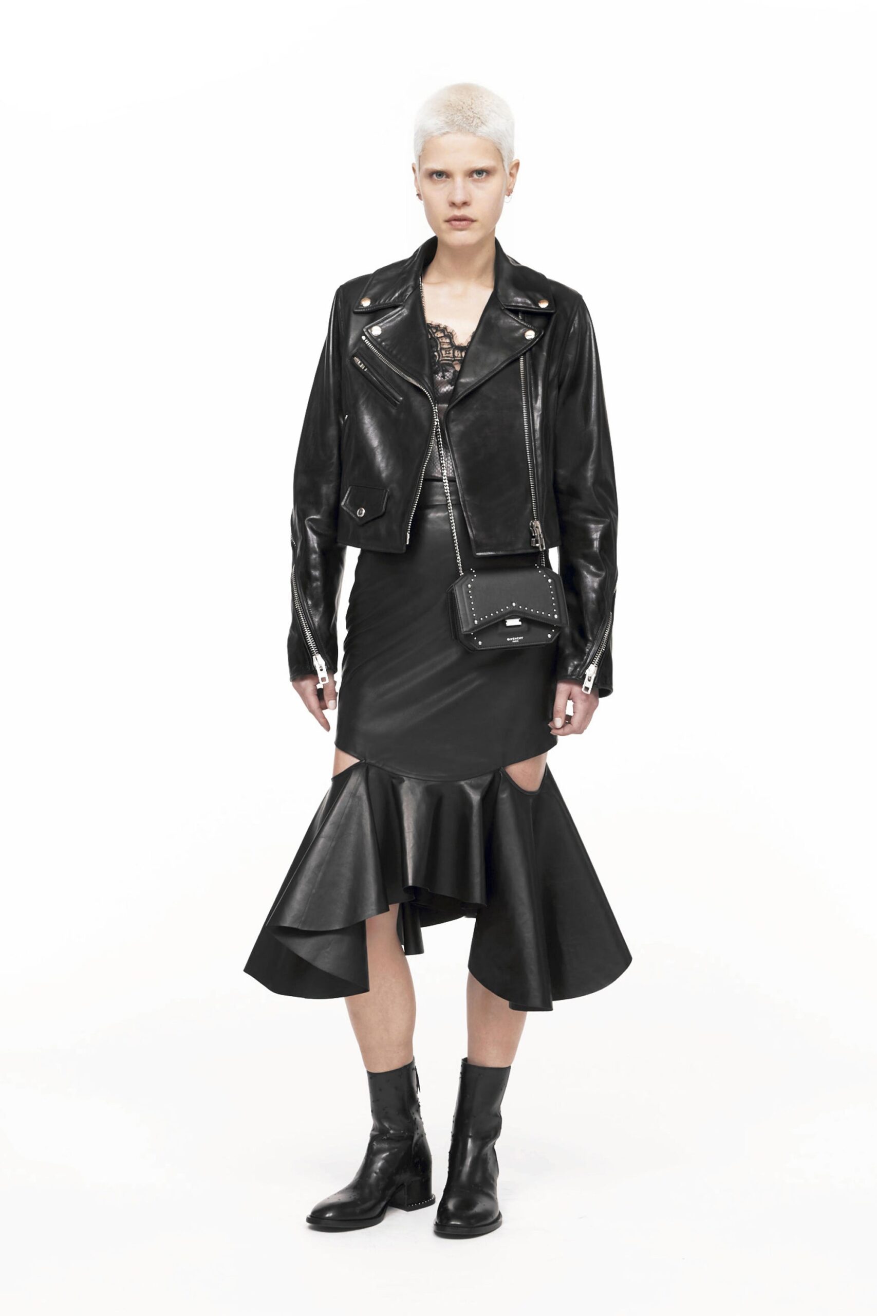 Givenchy F/W 16 Look 16