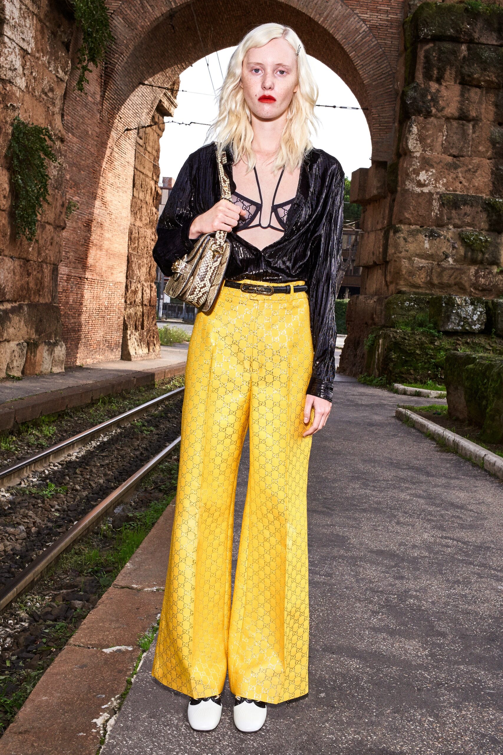 Gucci F/W 20 Look 1