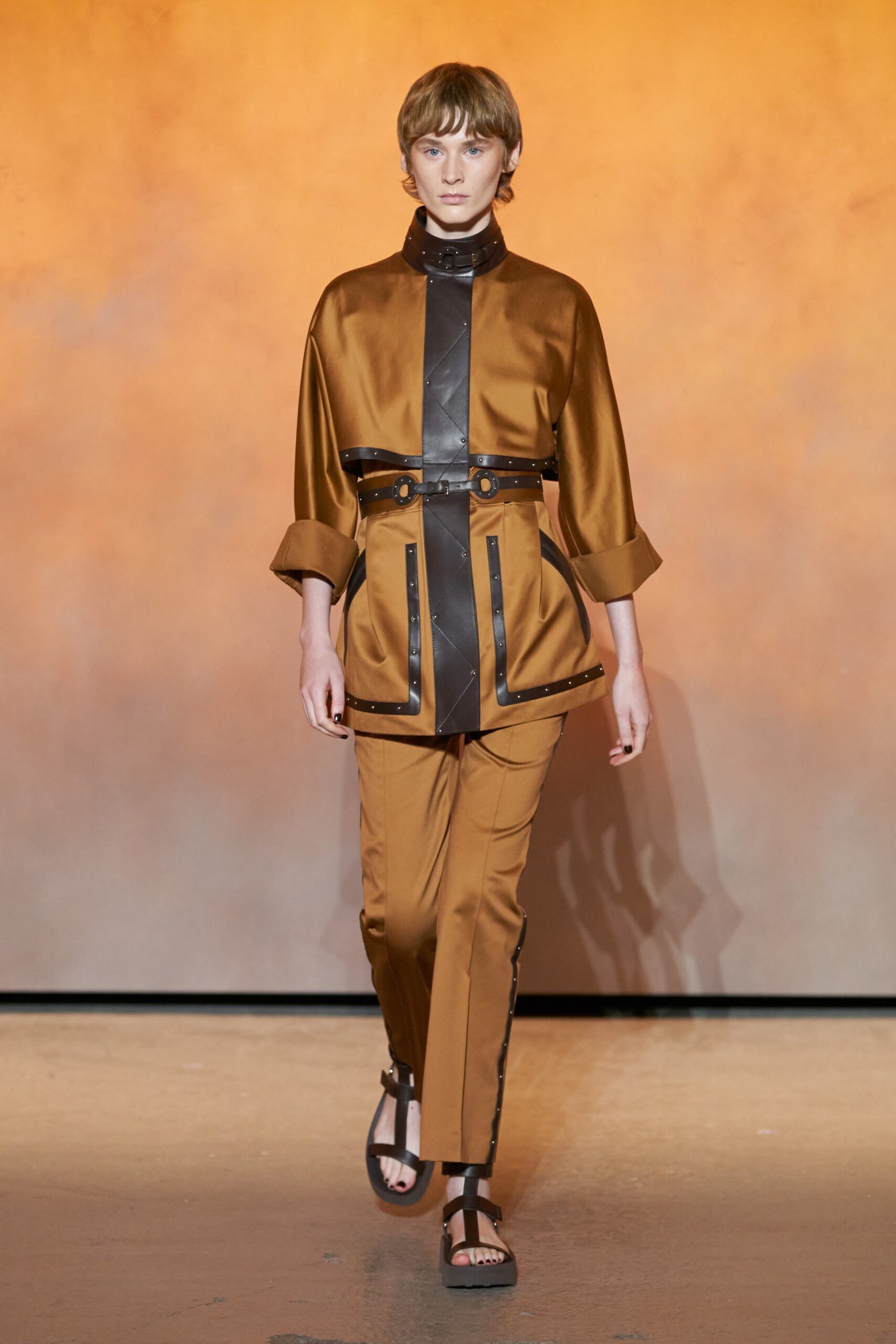 Hermès S/S 22 Look 1