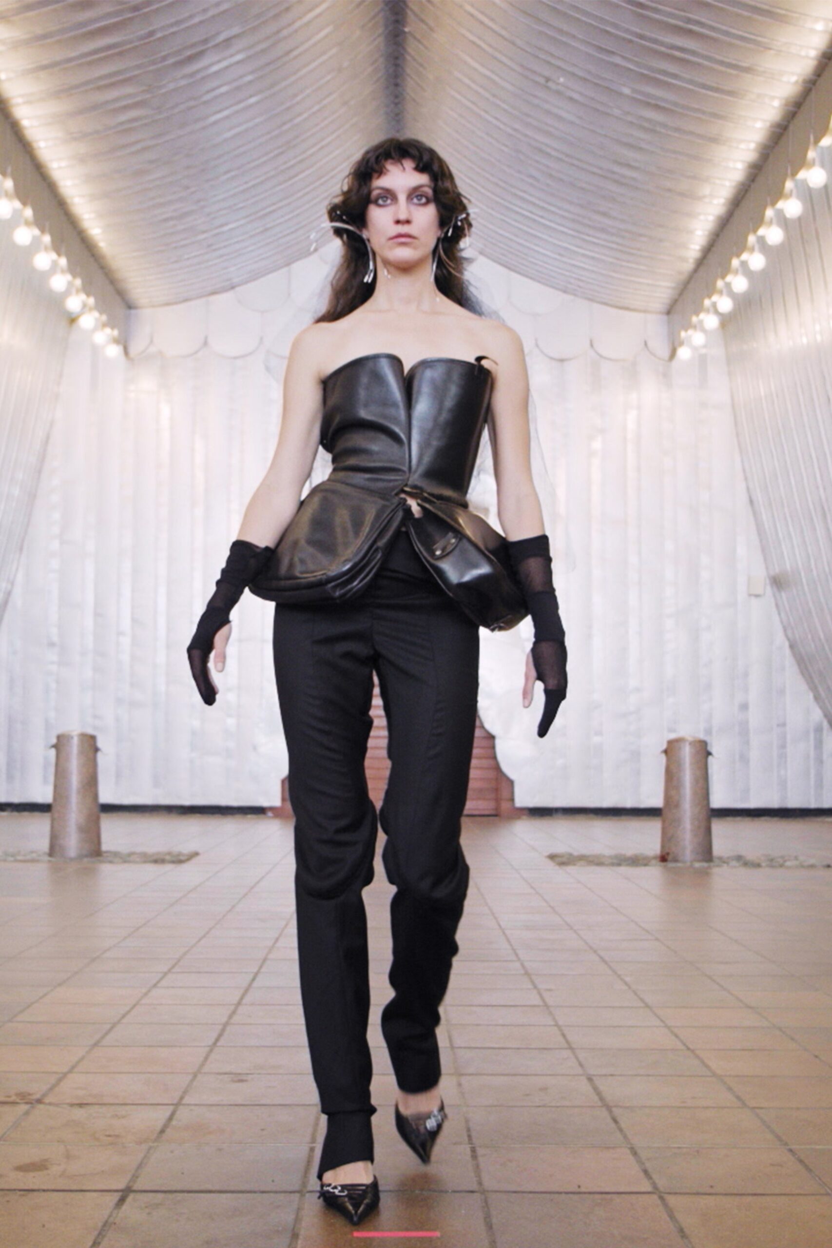 Hodakova S/S 22 Look 1