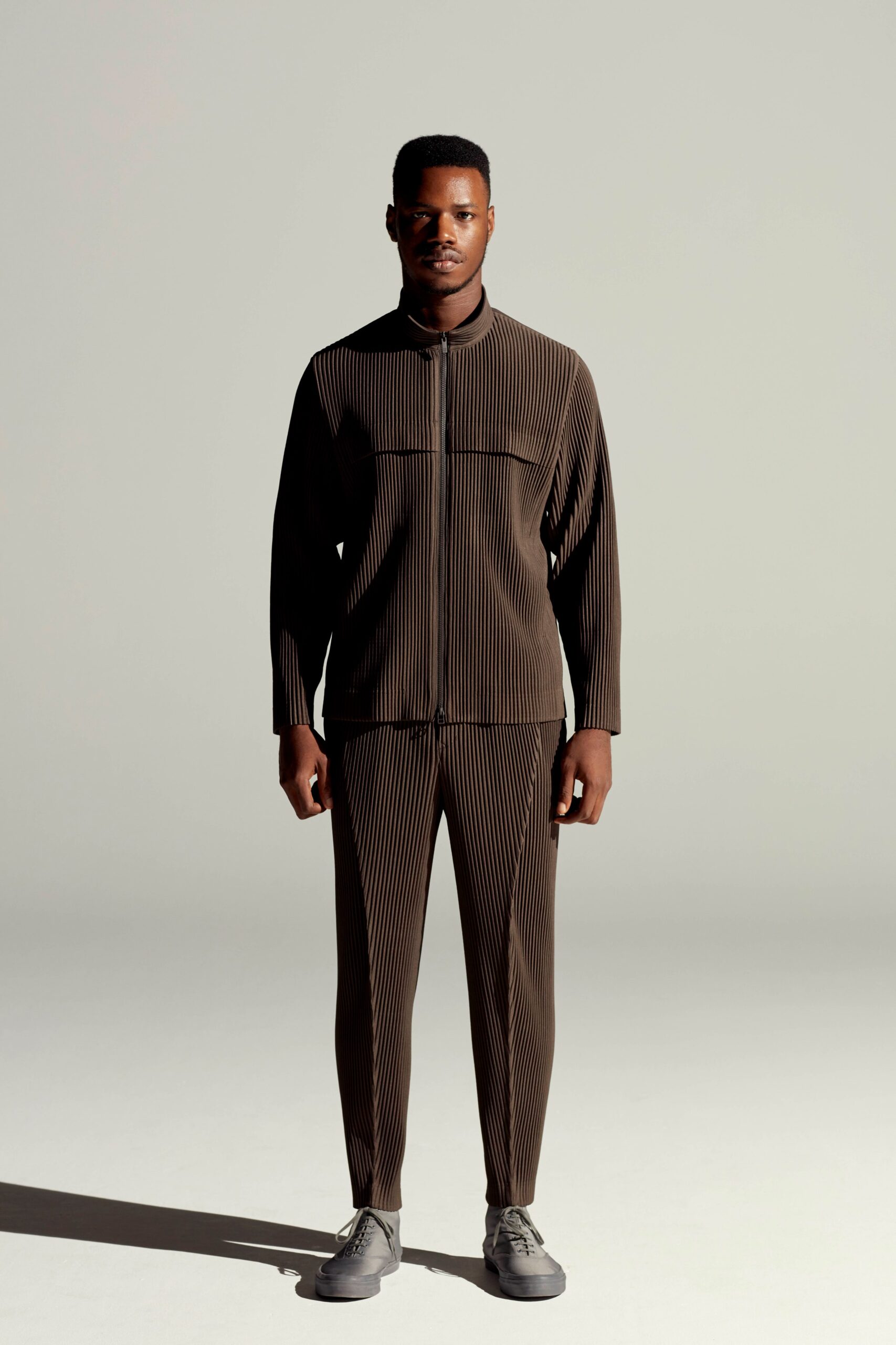 Homme Plissé Issey Miyake S/S 22 Menswear Look 1