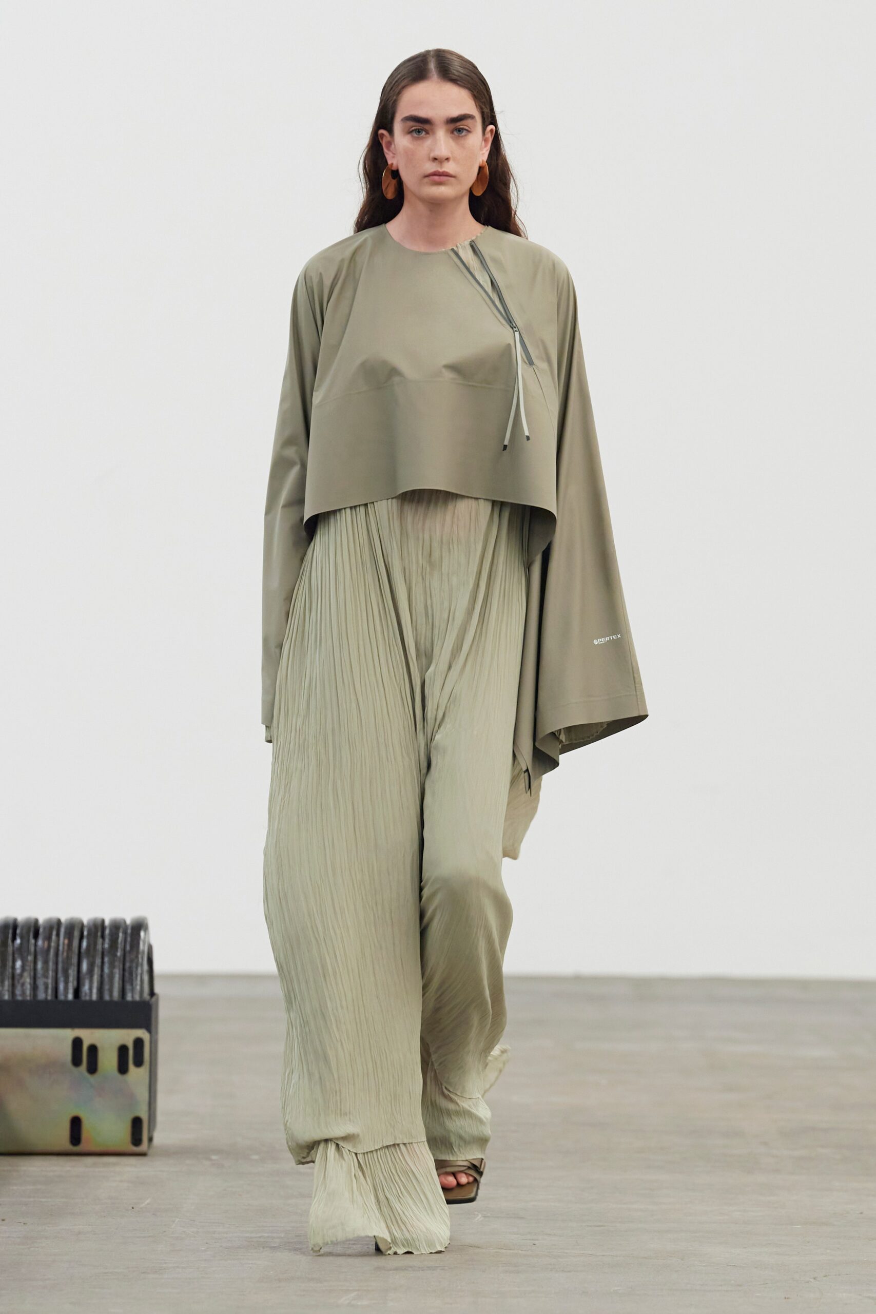 Hyke Tokyo S/S 22 Look 1