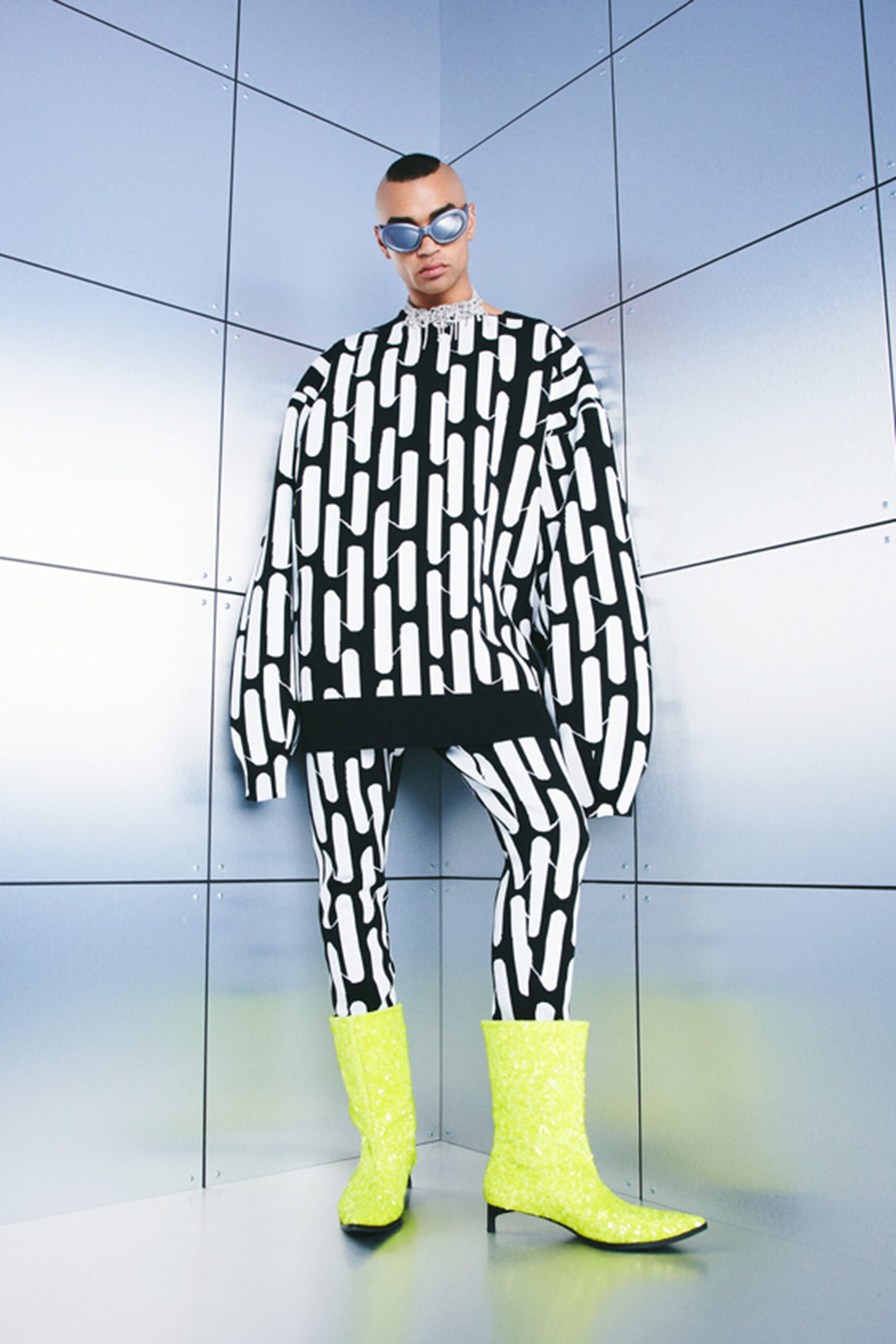H&M Studio Stockholm F/W 22 Look 1