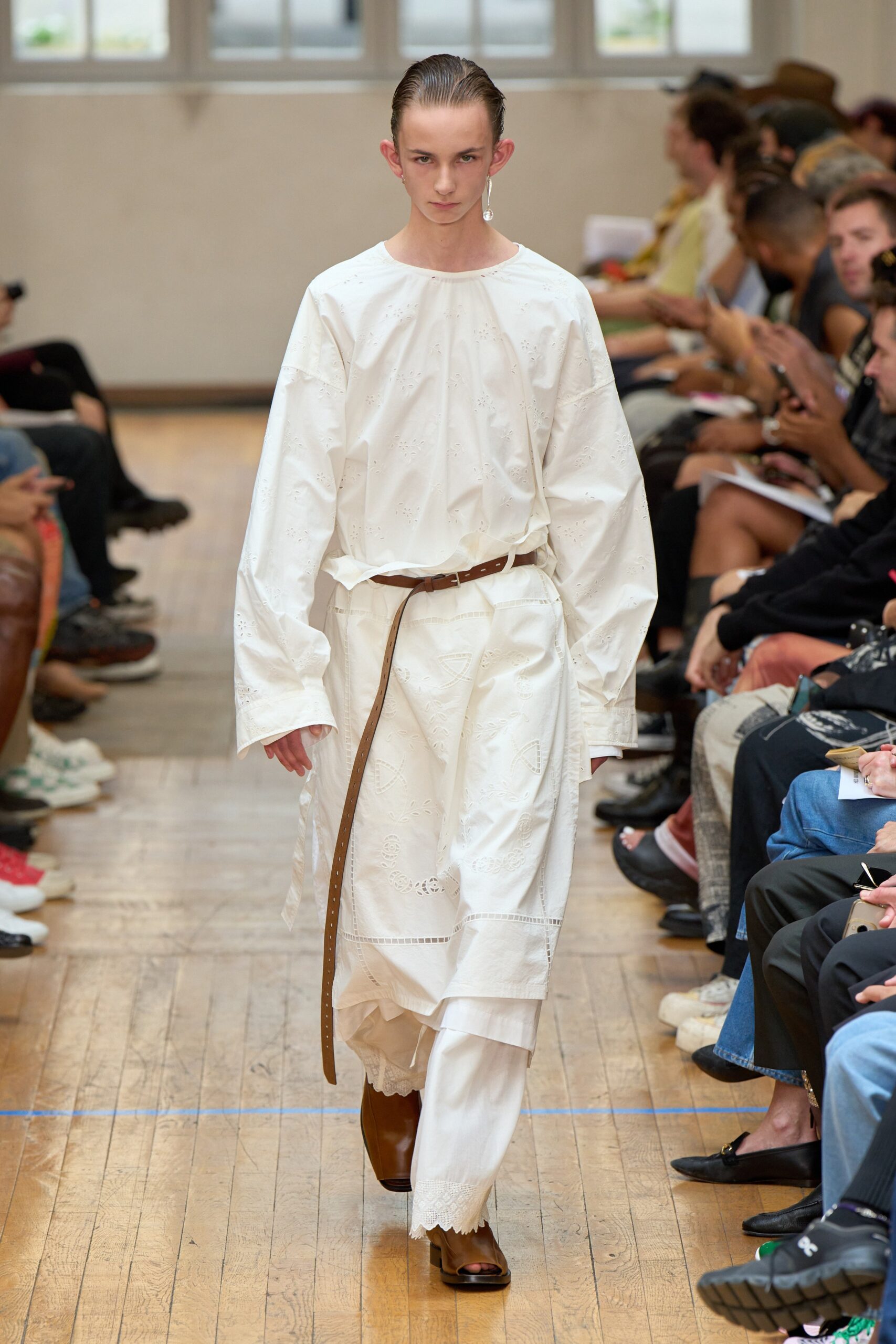 Hed Mayner S/S 23 Menswear Look 1