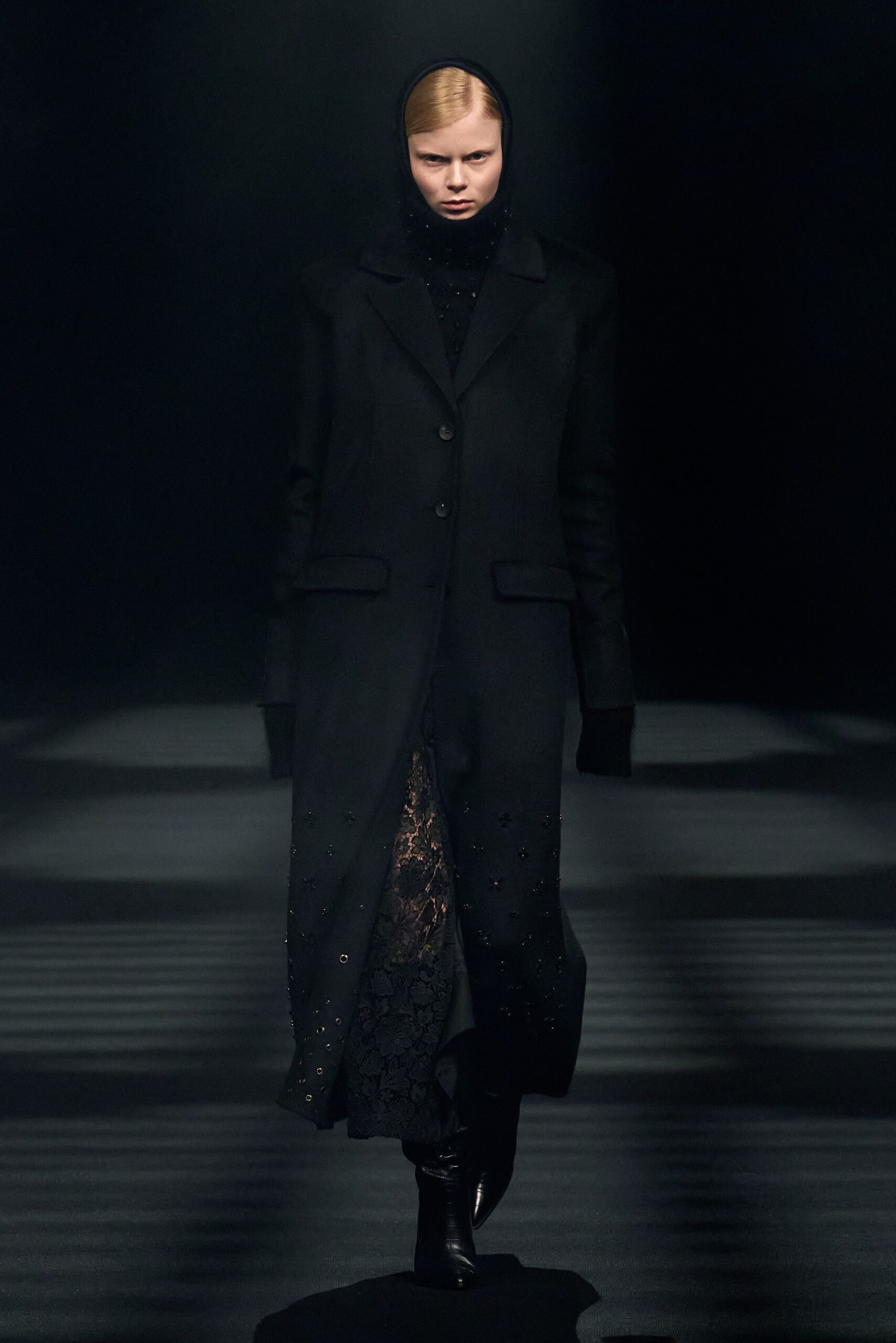 Huishan Zhang F/W 23 Look 1