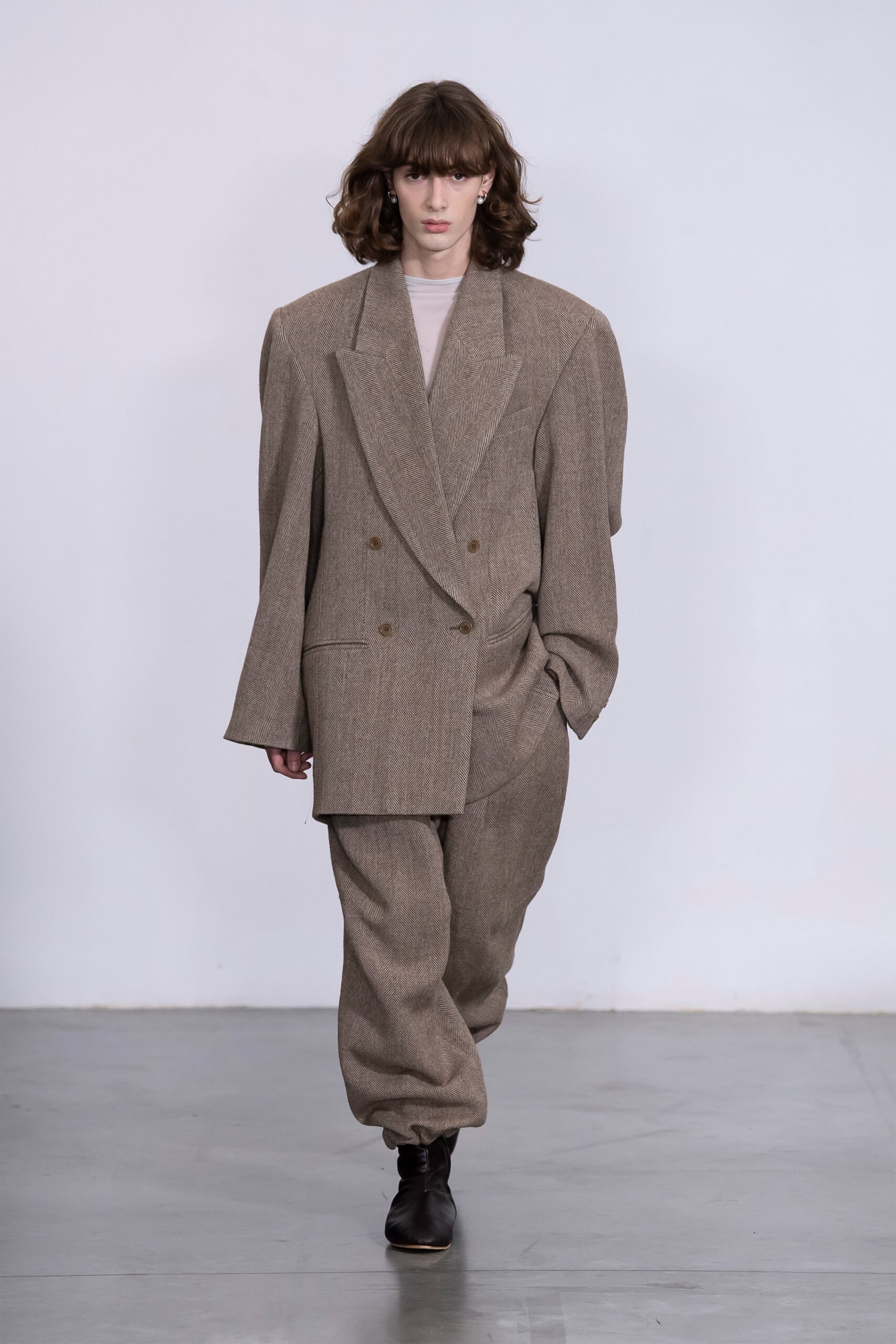 Hed Mayner F/W 20 Menswear Look 2