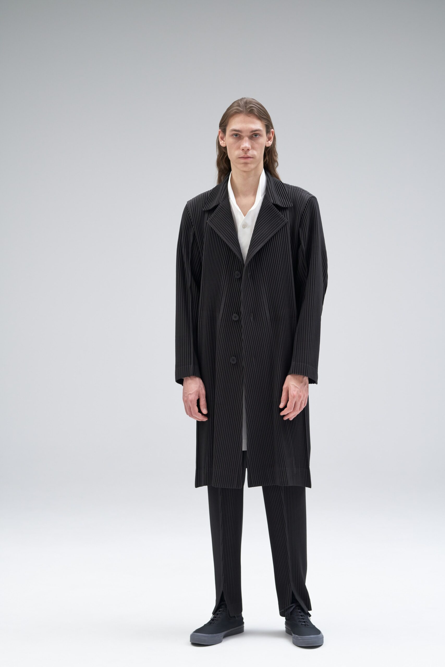 Homme Plissé Issey Miyake F/W 21 Menswear Look 2