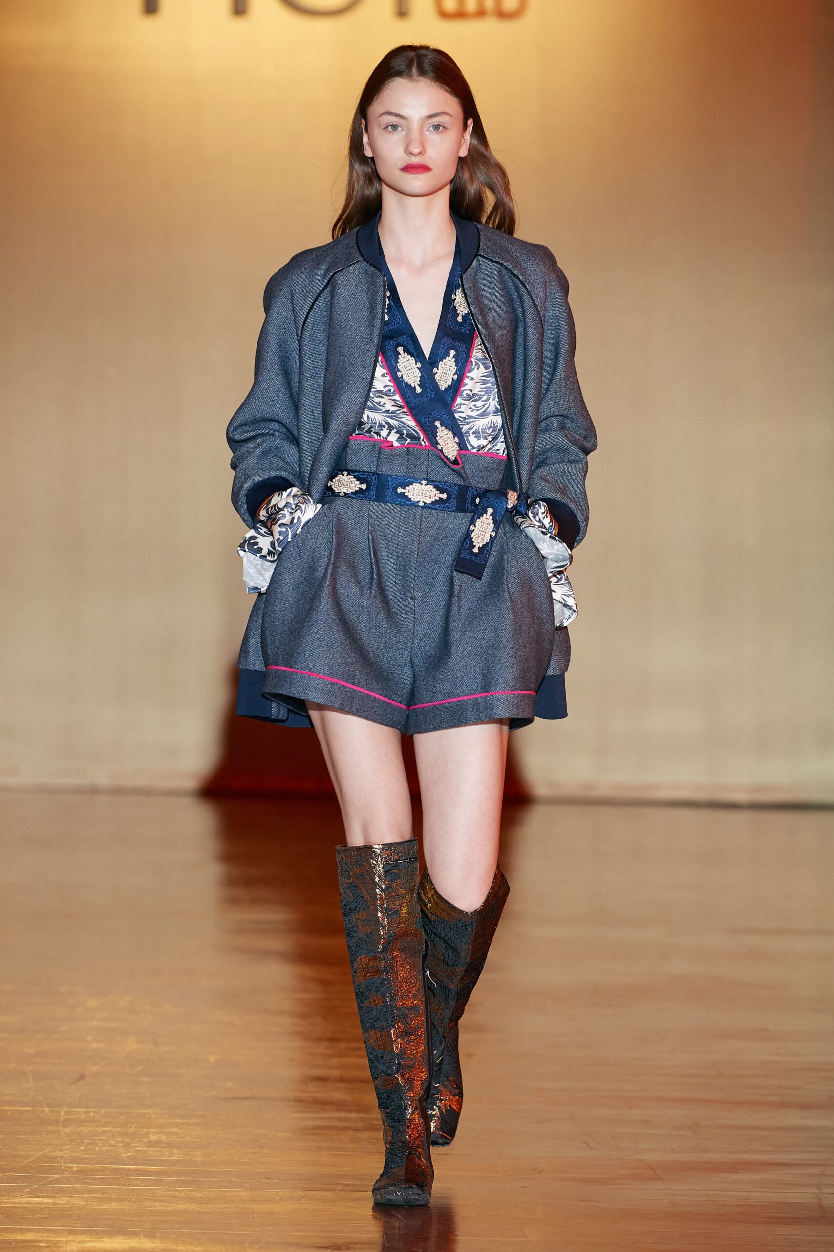 HUI F/W 22 Look 2