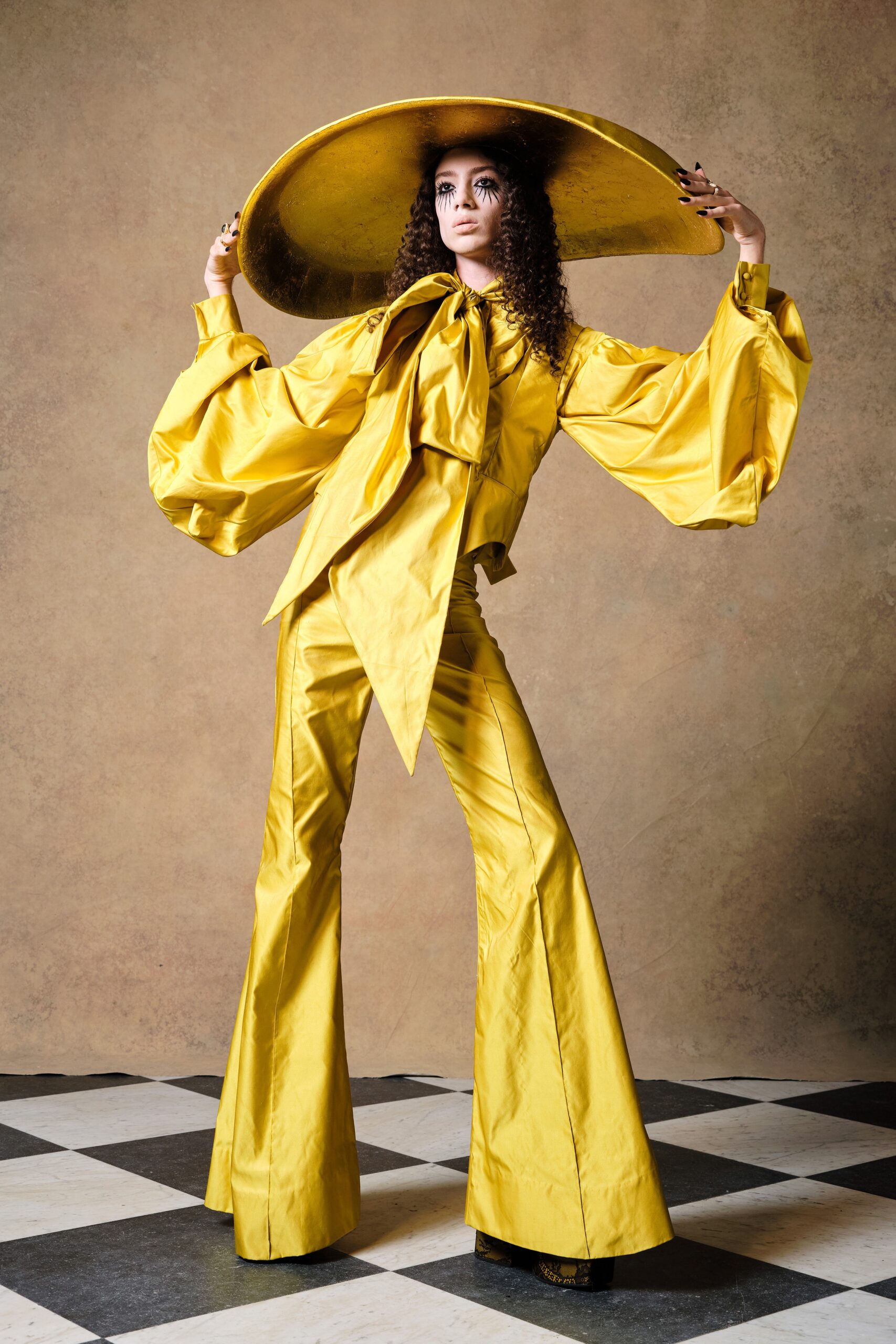 Harris Reed F/W 22 Look 2