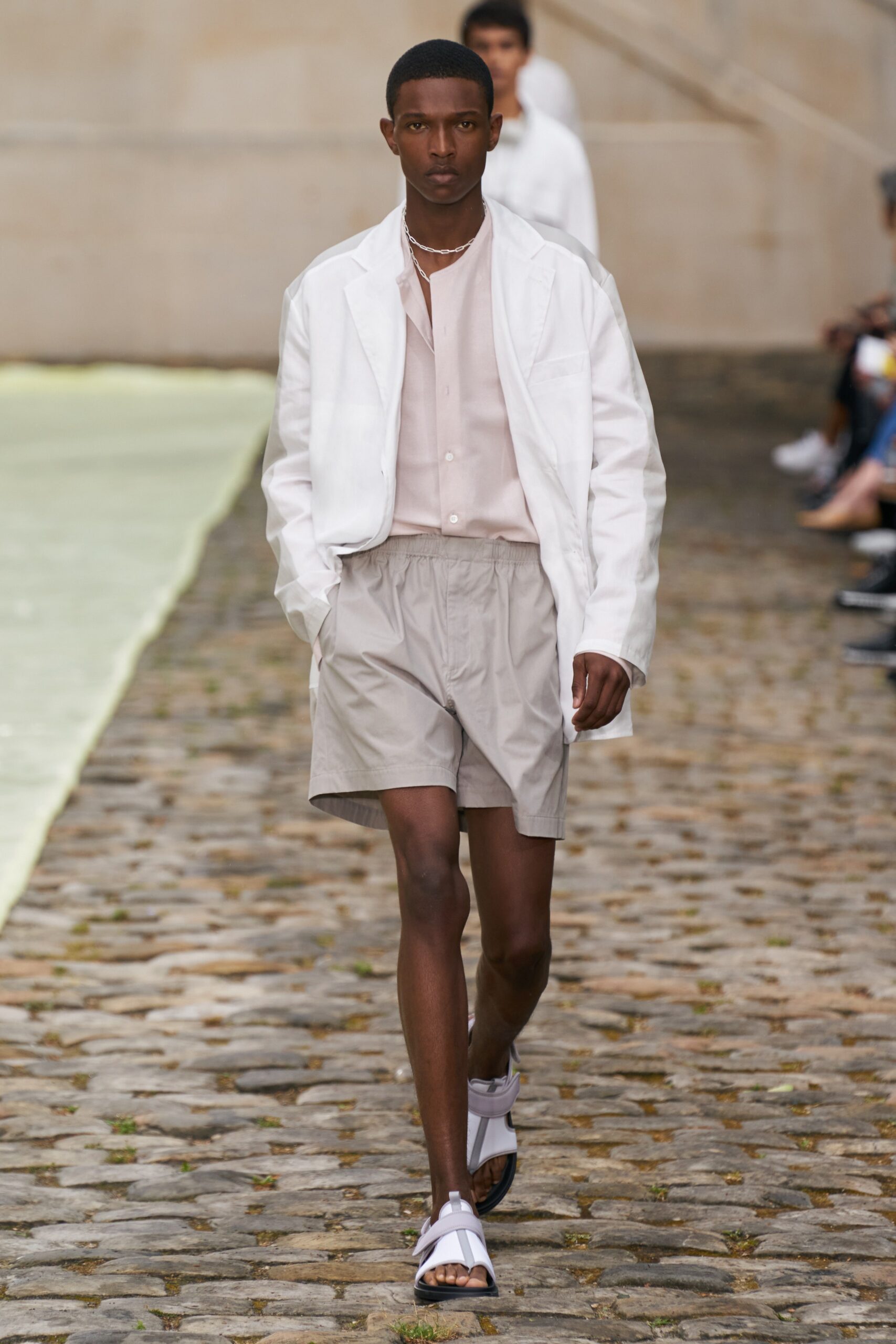 Hermès S/S 23 Menswear Look 2