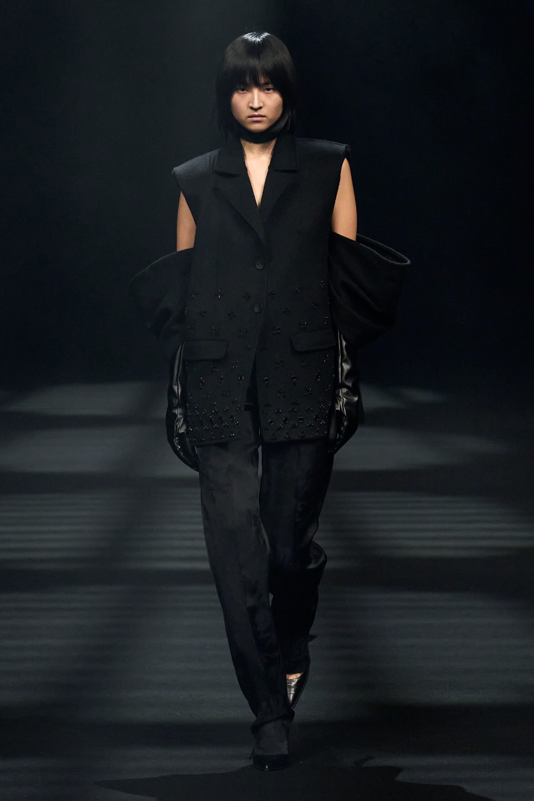 Huishan Zhang F/W 23 Look 2