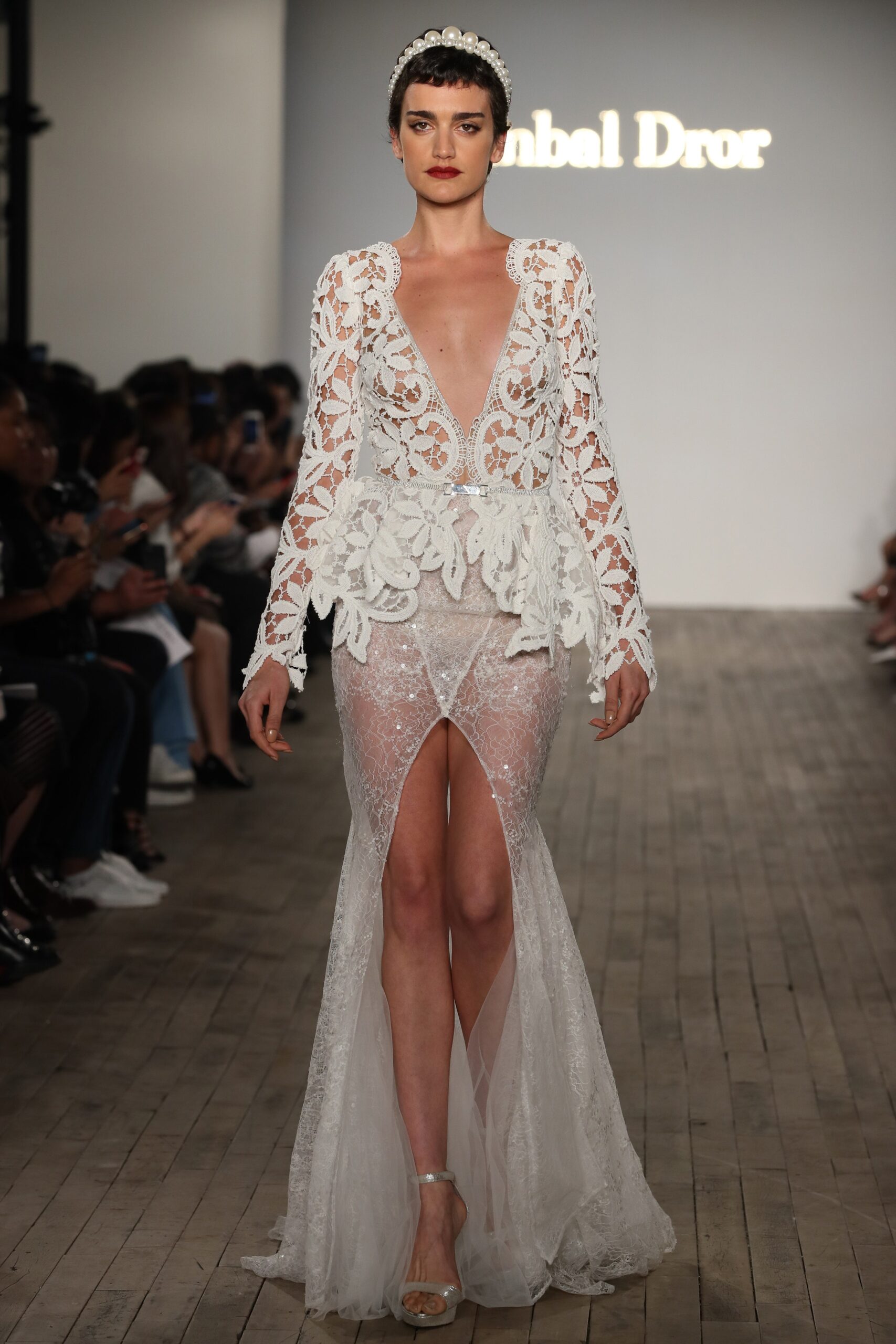 Inbal Dror F/W 19 Bridal Look 2