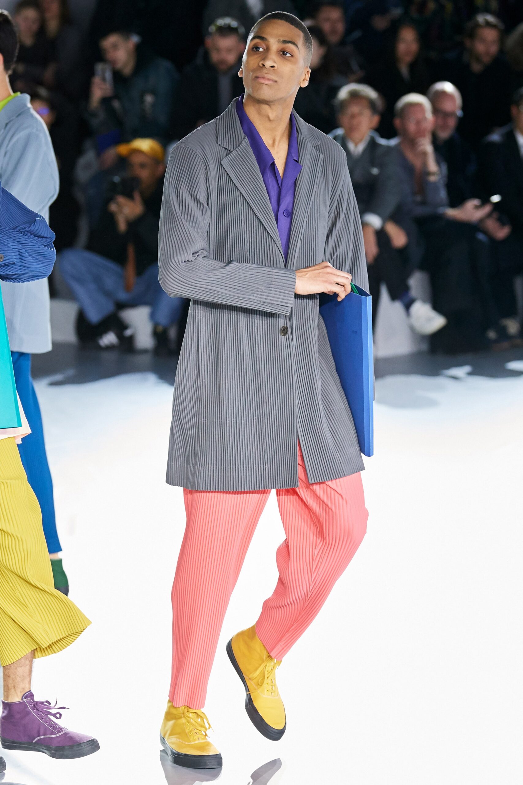 Homme Plissé Issey Miyake F/W 20 Menswear Look 3