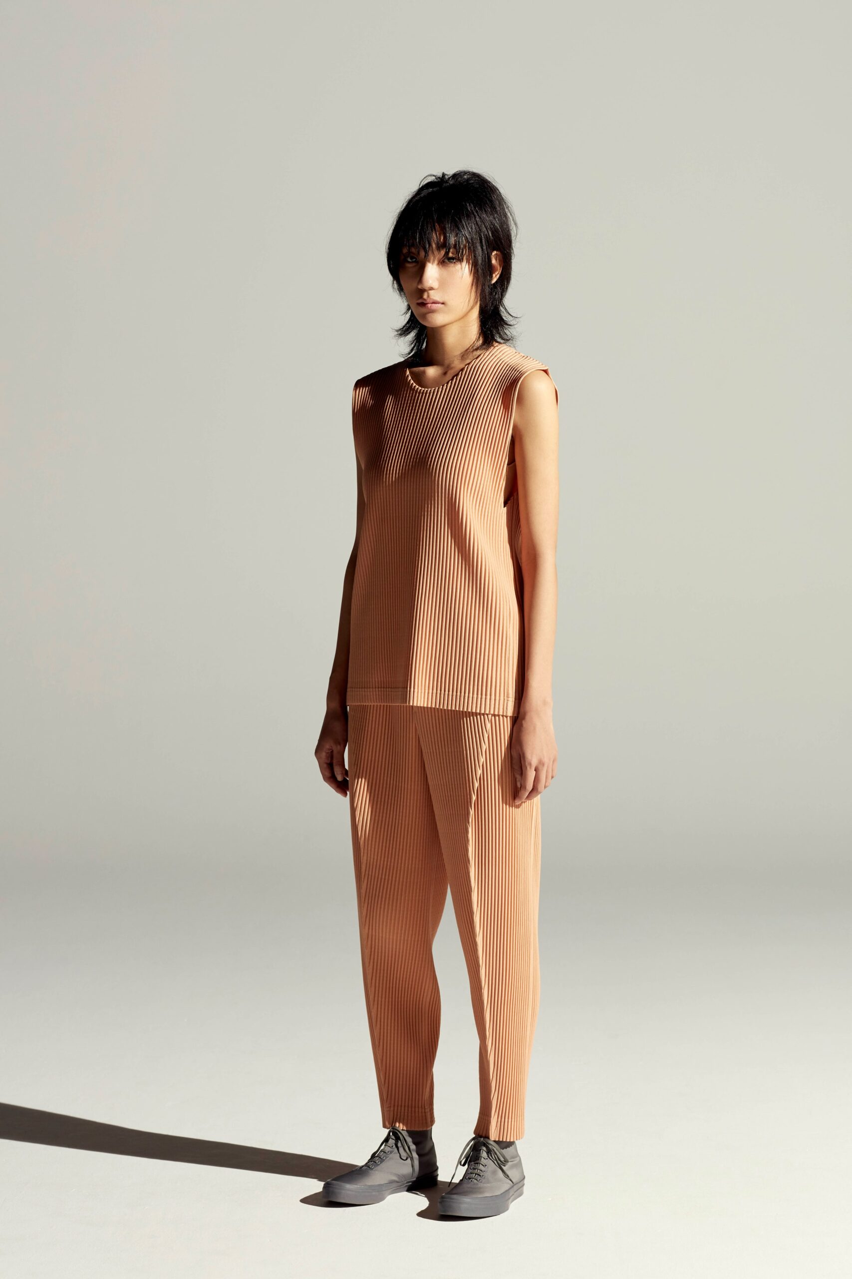 Homme Plissé Issey Miyake S/S 22 Menswear Look 3
