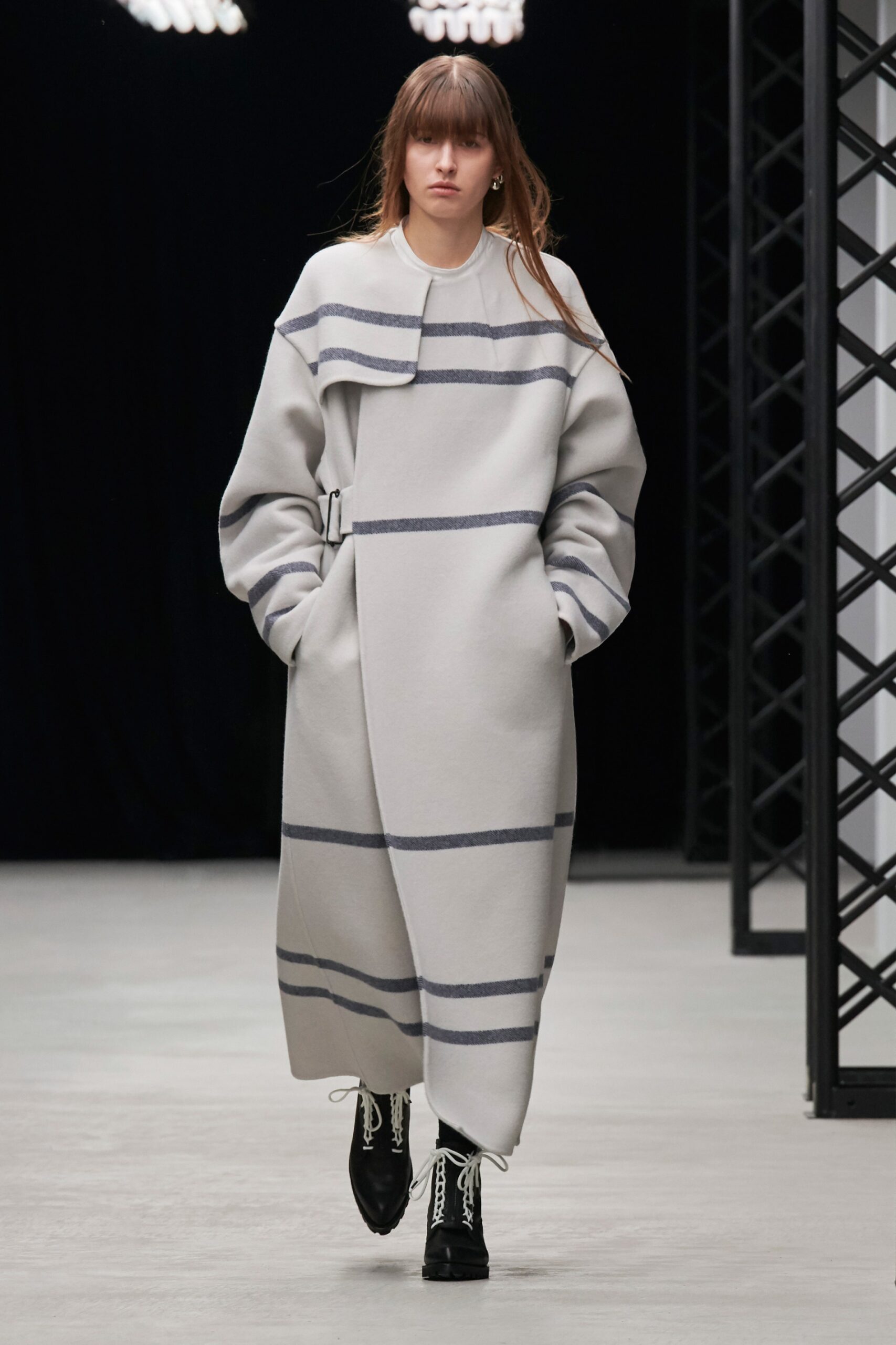 Hyke Tokyo F/W 20 Look 3